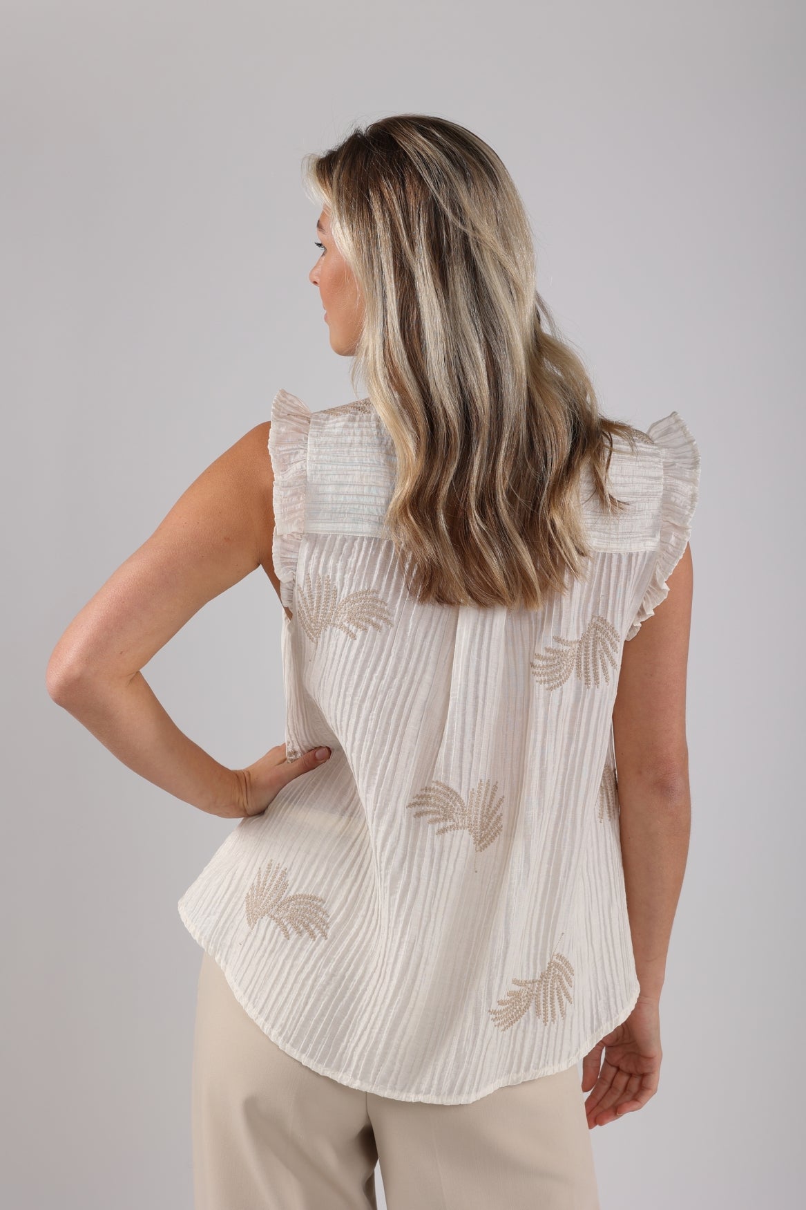 Nukus Montel Top offwhite zand