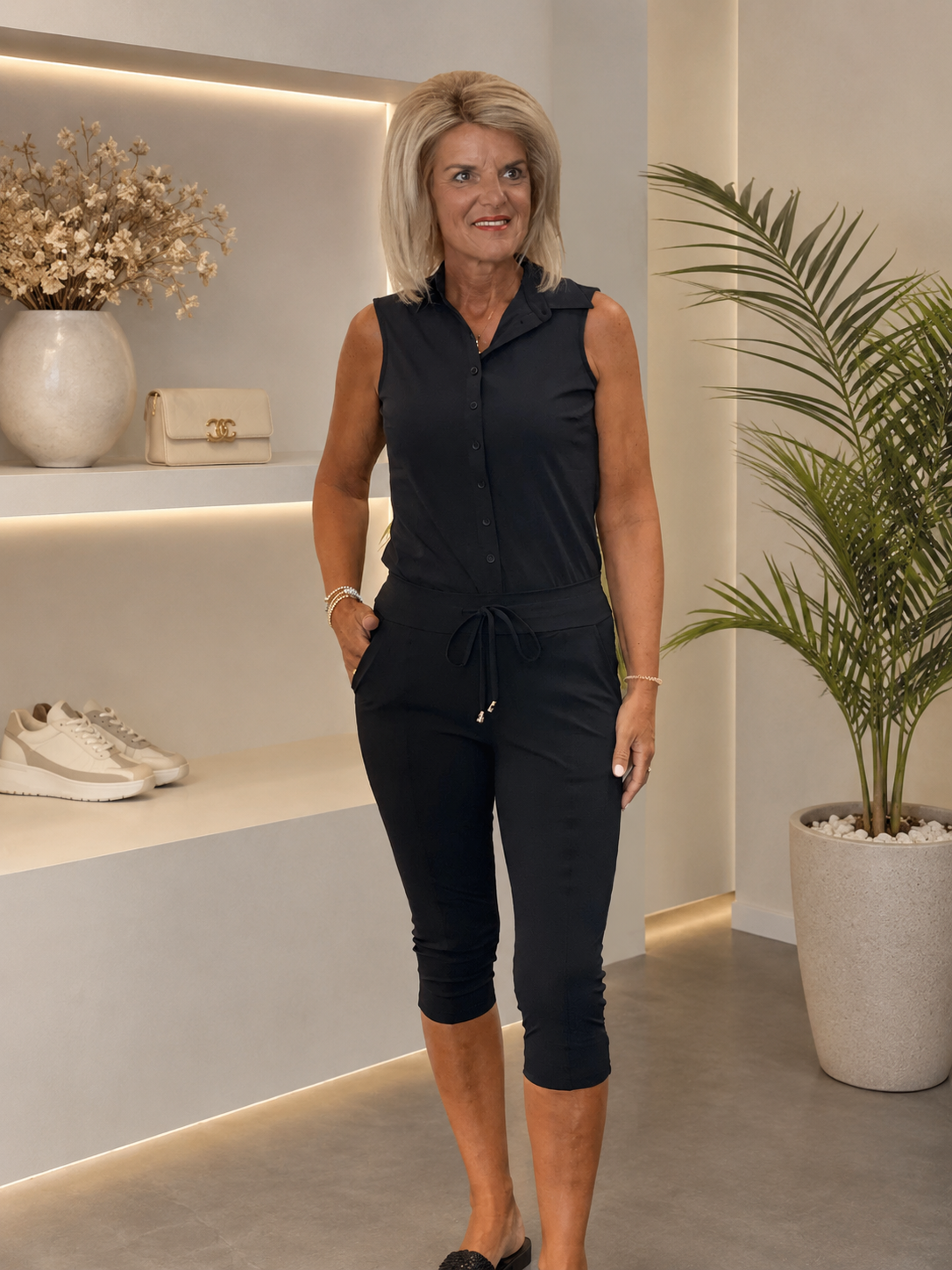 Mi Piace Travelstof Blouse Mouwloos zwart 202299