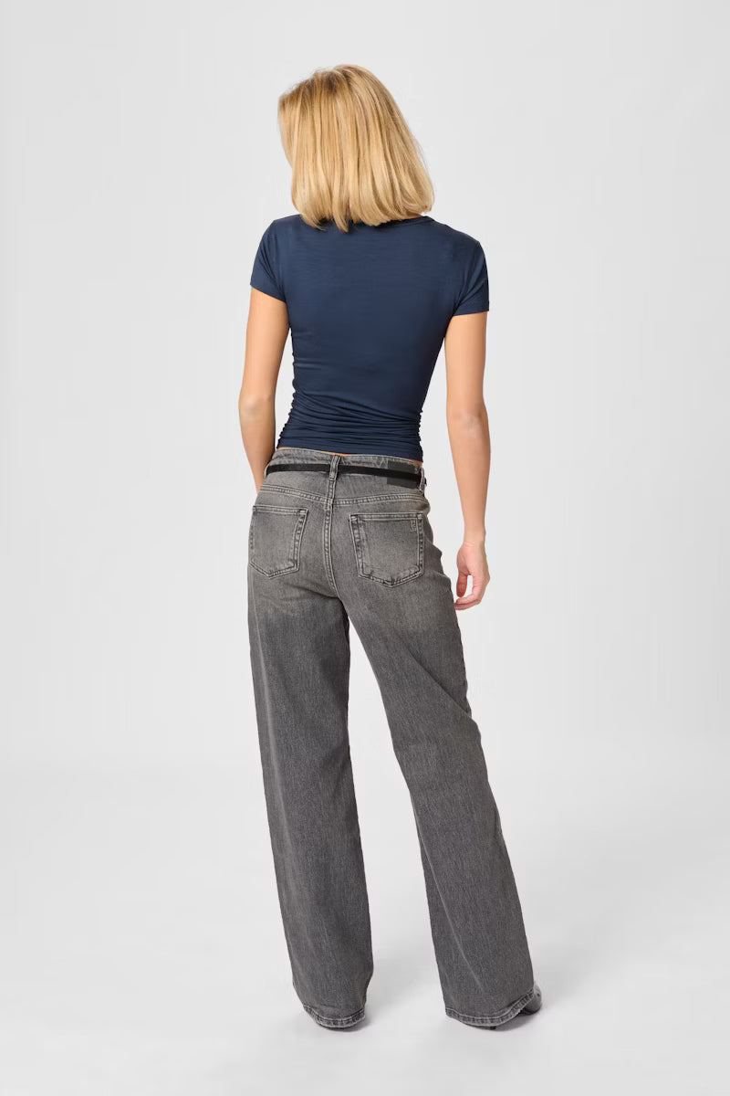 My Essential Wardrobe Modal Tee donkerblauw