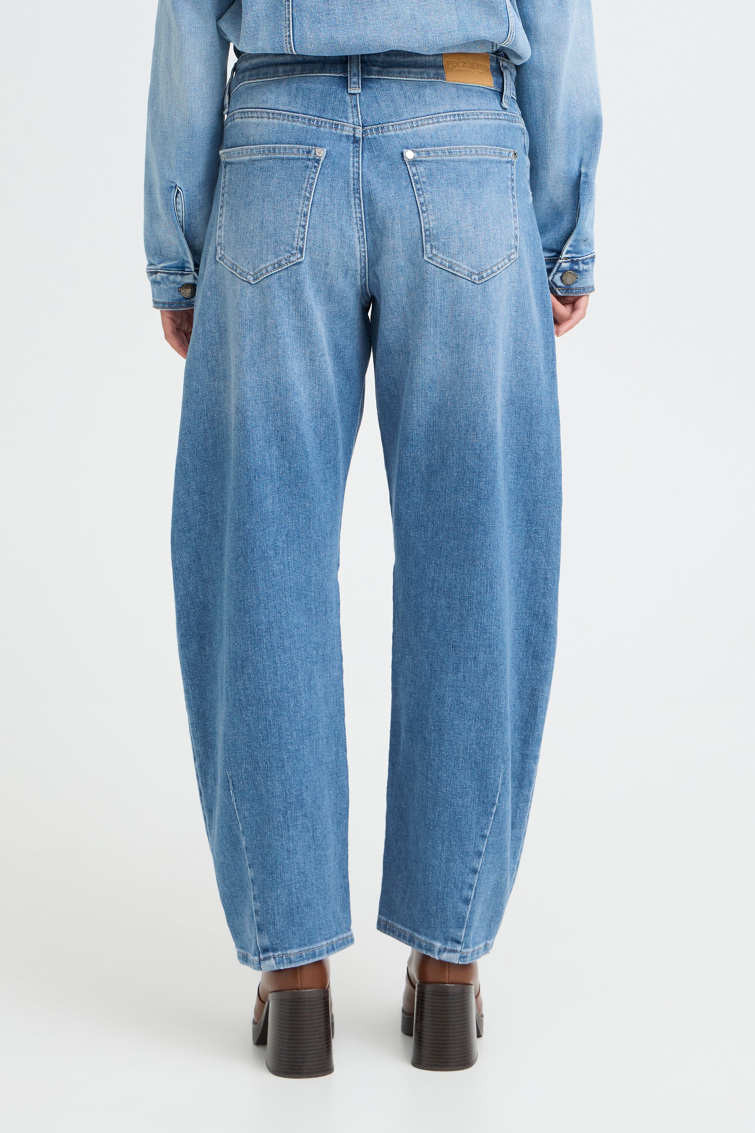 Pulz Jeans Anni HW Barrel Leg Jeans Broek medium blue denim