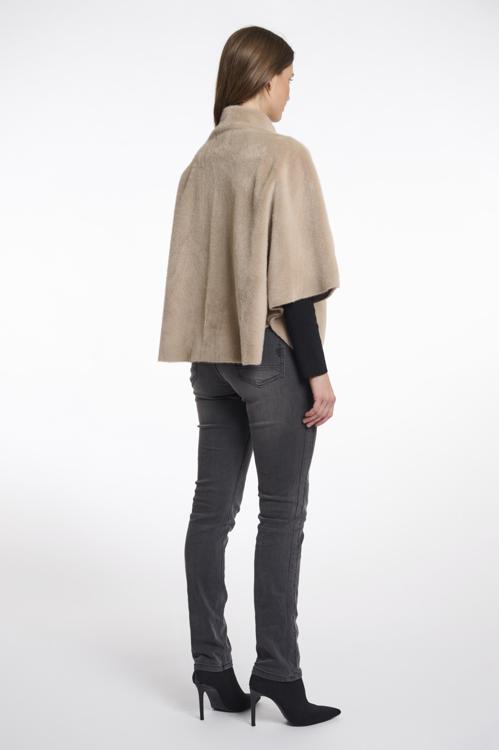 Rino & Pelle Dewi Faux Fur Cape oat
