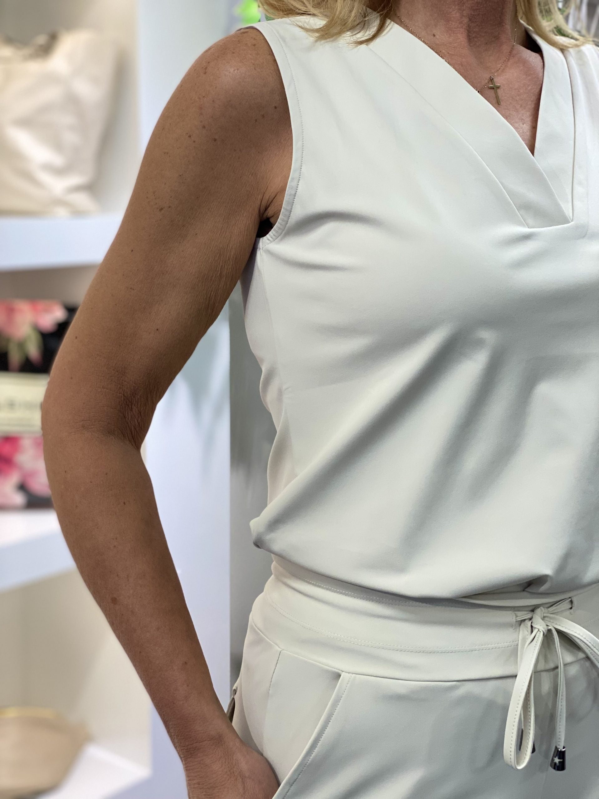 Mi Piace Travelstof Mouwloze Top kit 202425