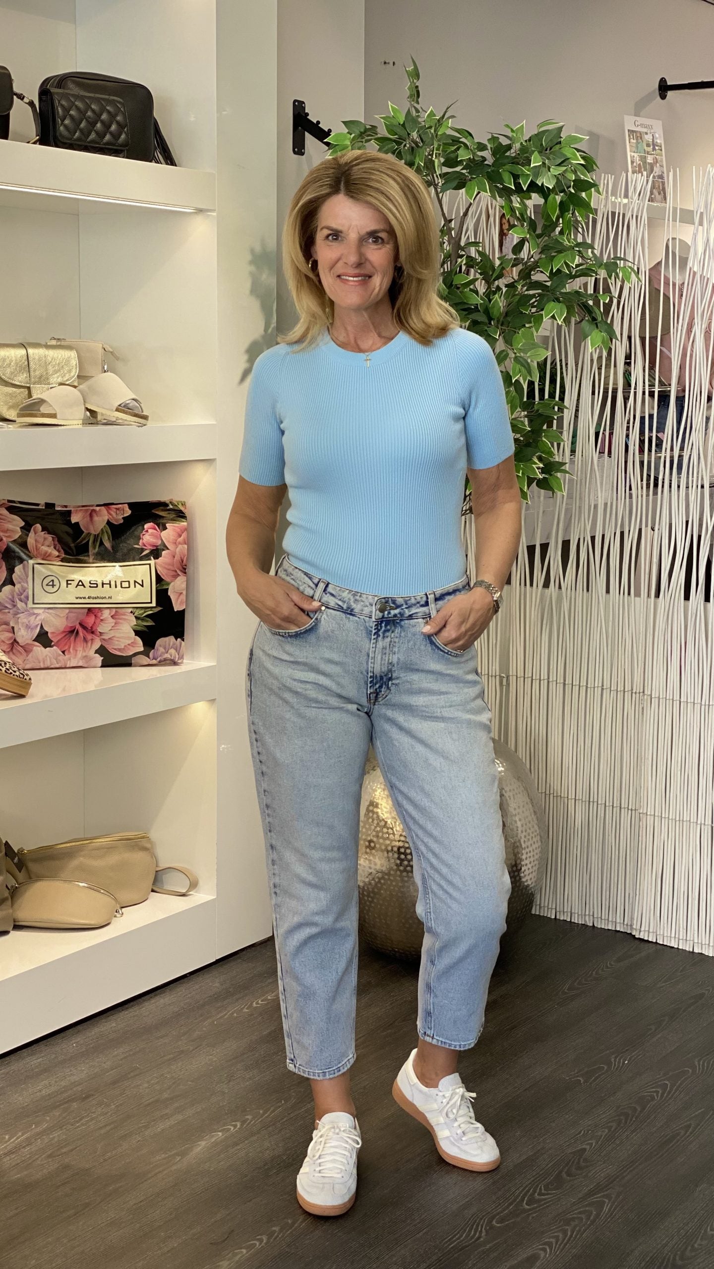 My Essential Jeans Wardrobe Mommy 139 High Tapered Broek L28 light blue retro wash