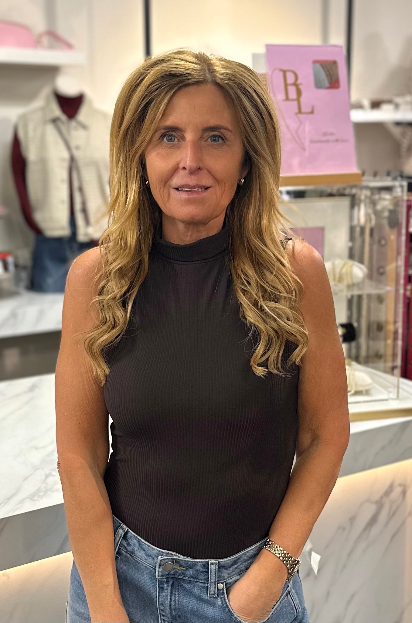 Mi Piace Travelstof Mouwloze Col Top 202642 espresso