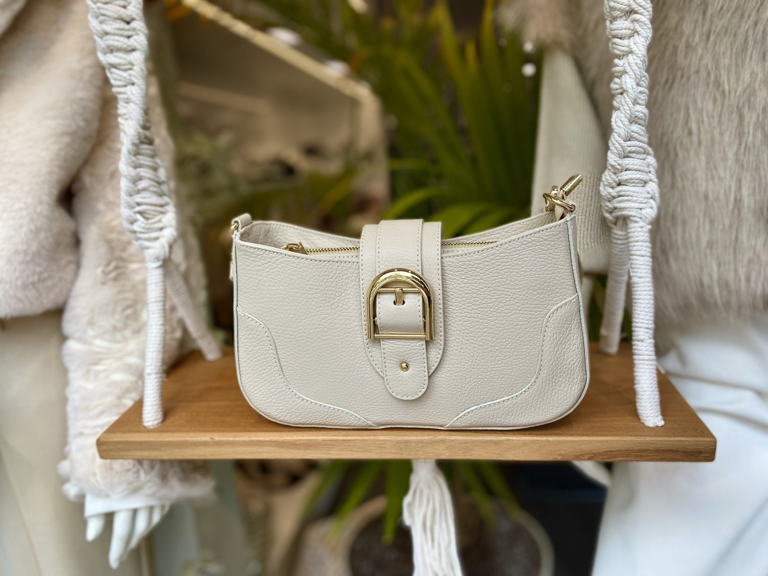 Giuliano Tas met Gesp Leer Kit/Goud T228