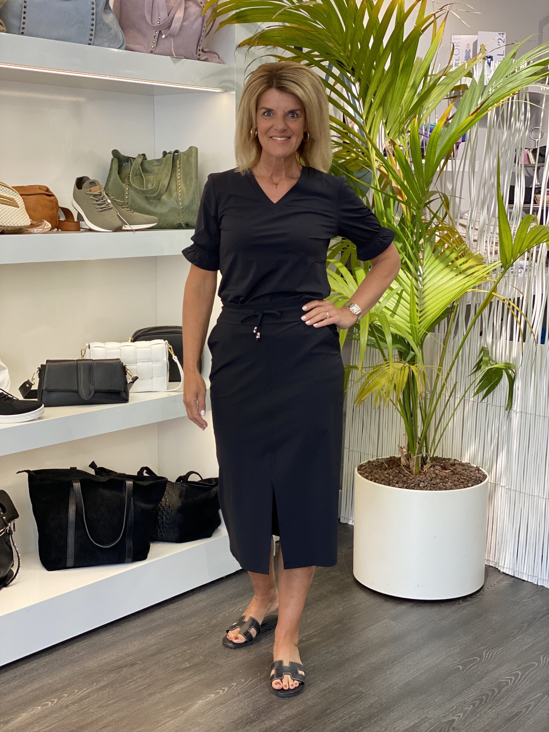 Mi Piace Travelstof Halflange Rok zwart 202424