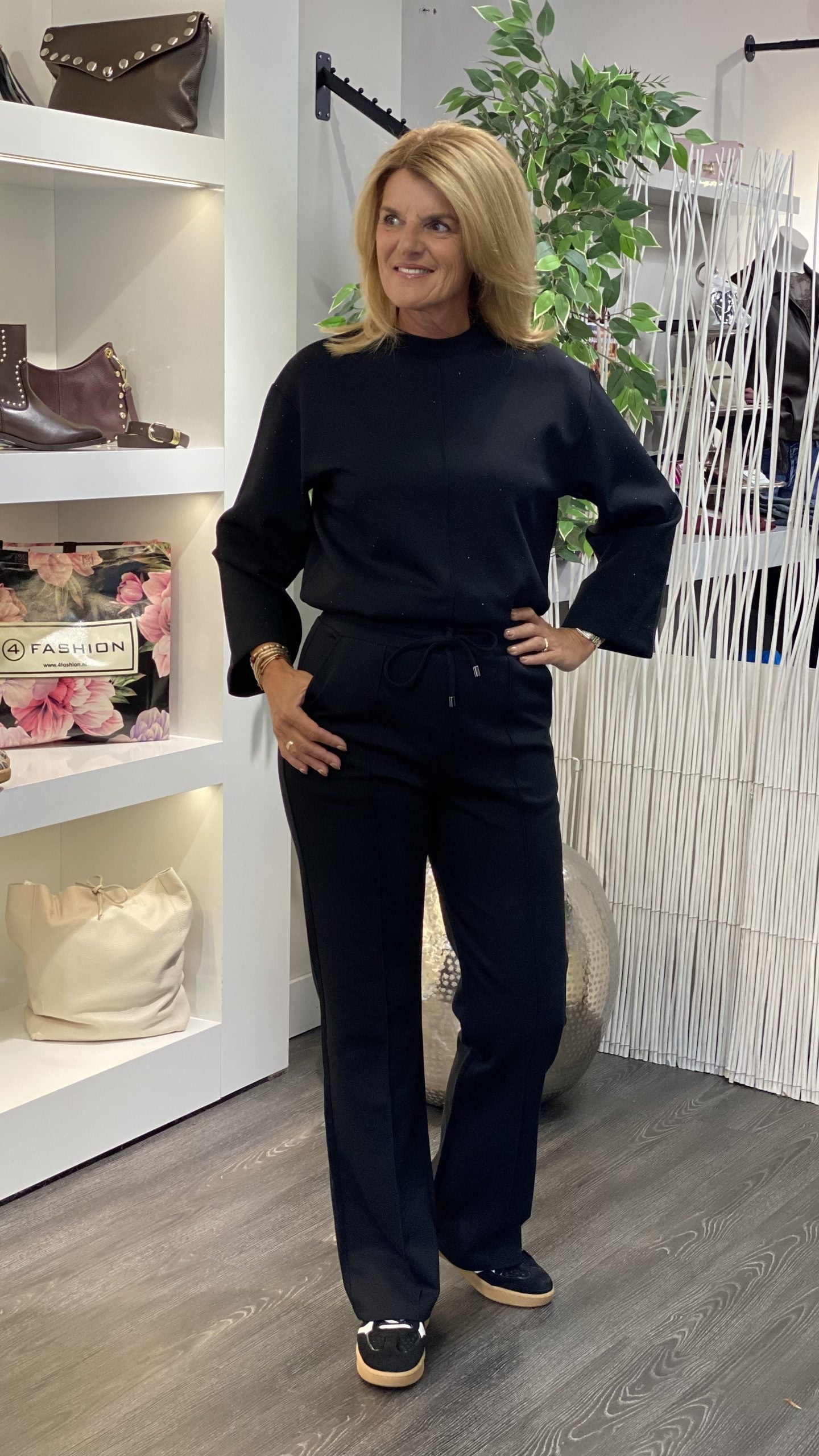 Mi Piace Sweat Top Rhine Stones 20200100 zwart