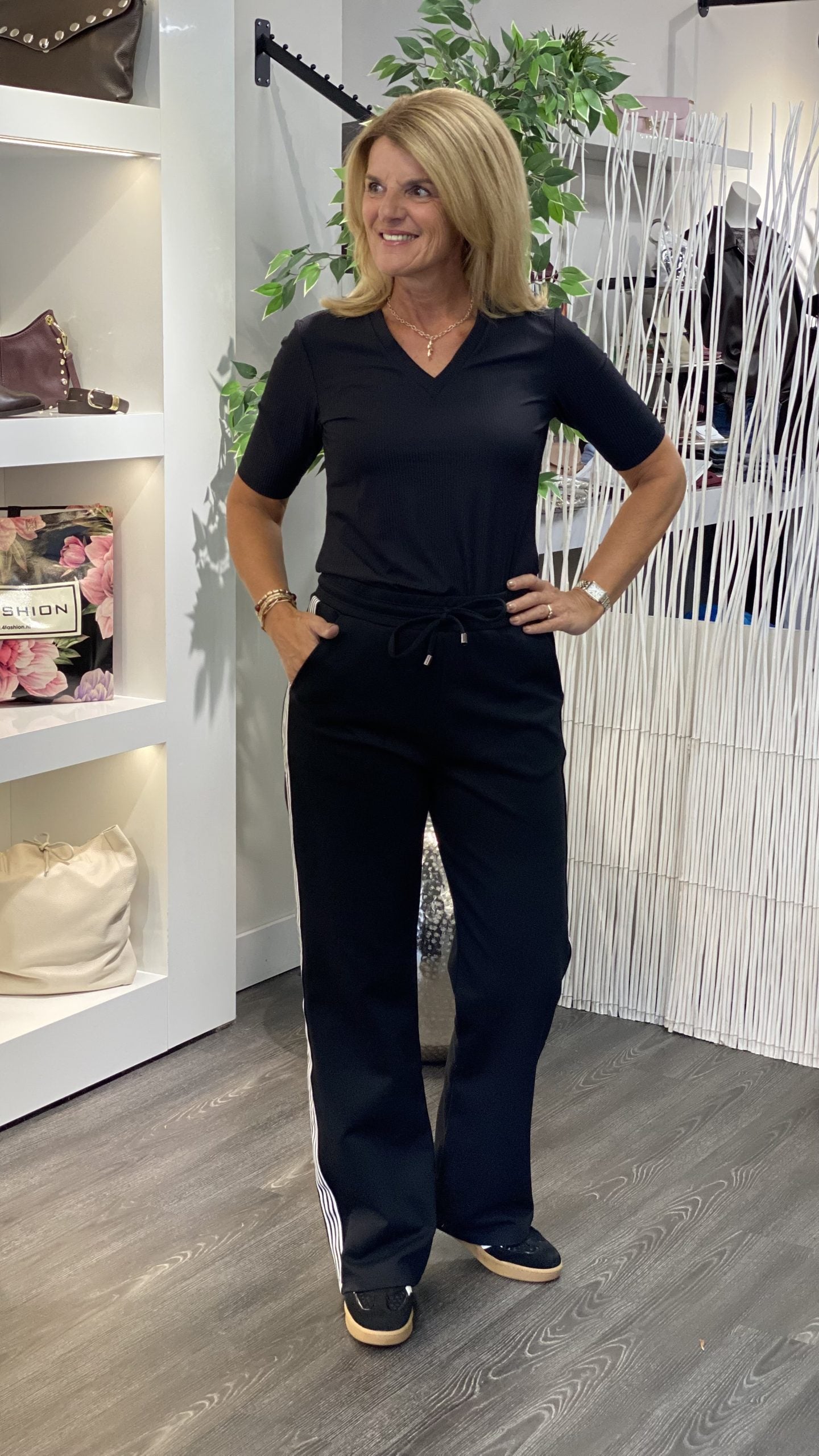 Mi Piace Travelstof Top V-hals 202644 zwart