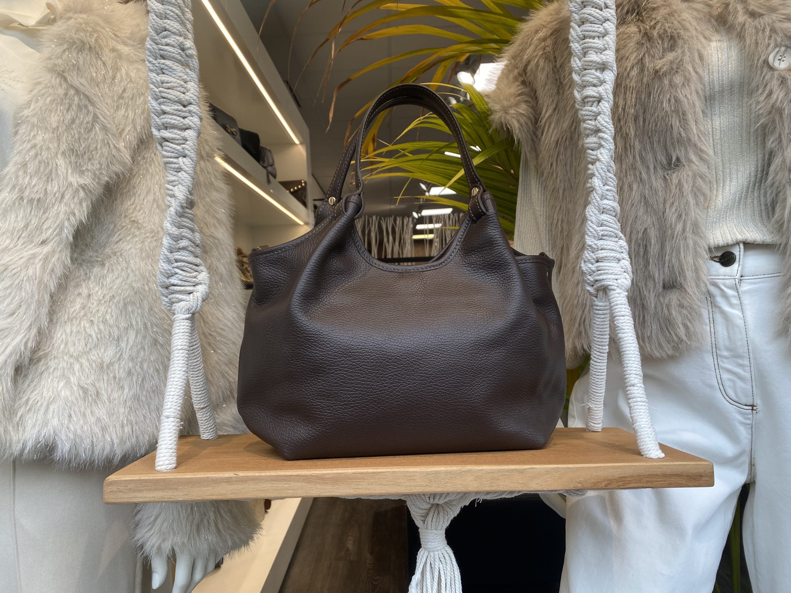 Lou Medium Tas Classic Grain Dark Brown T314