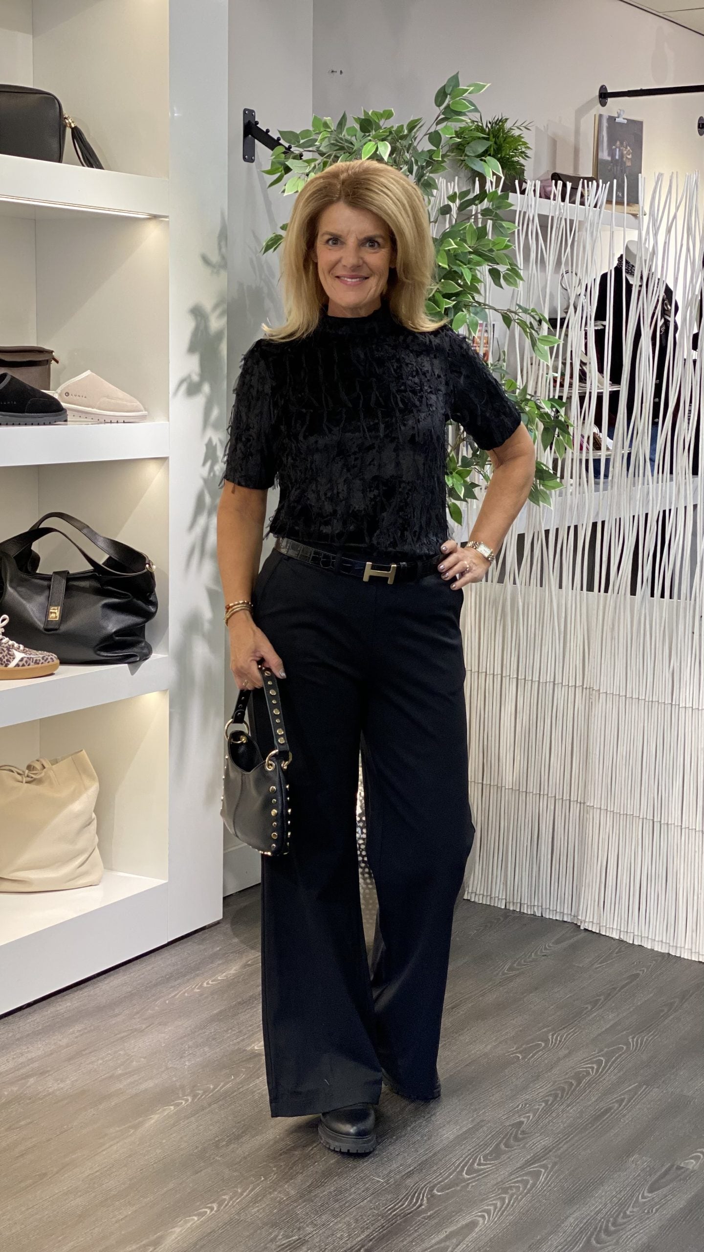 NED Milans Plain 1/2 SS Velvet Feather zwart