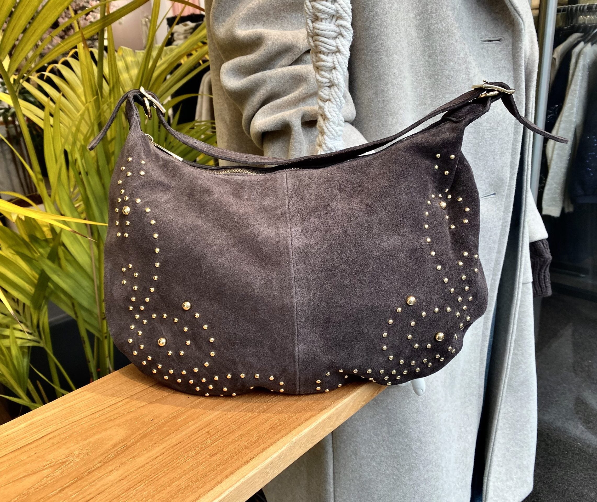 Schoudertas Suede Studs Brown/Goud T368