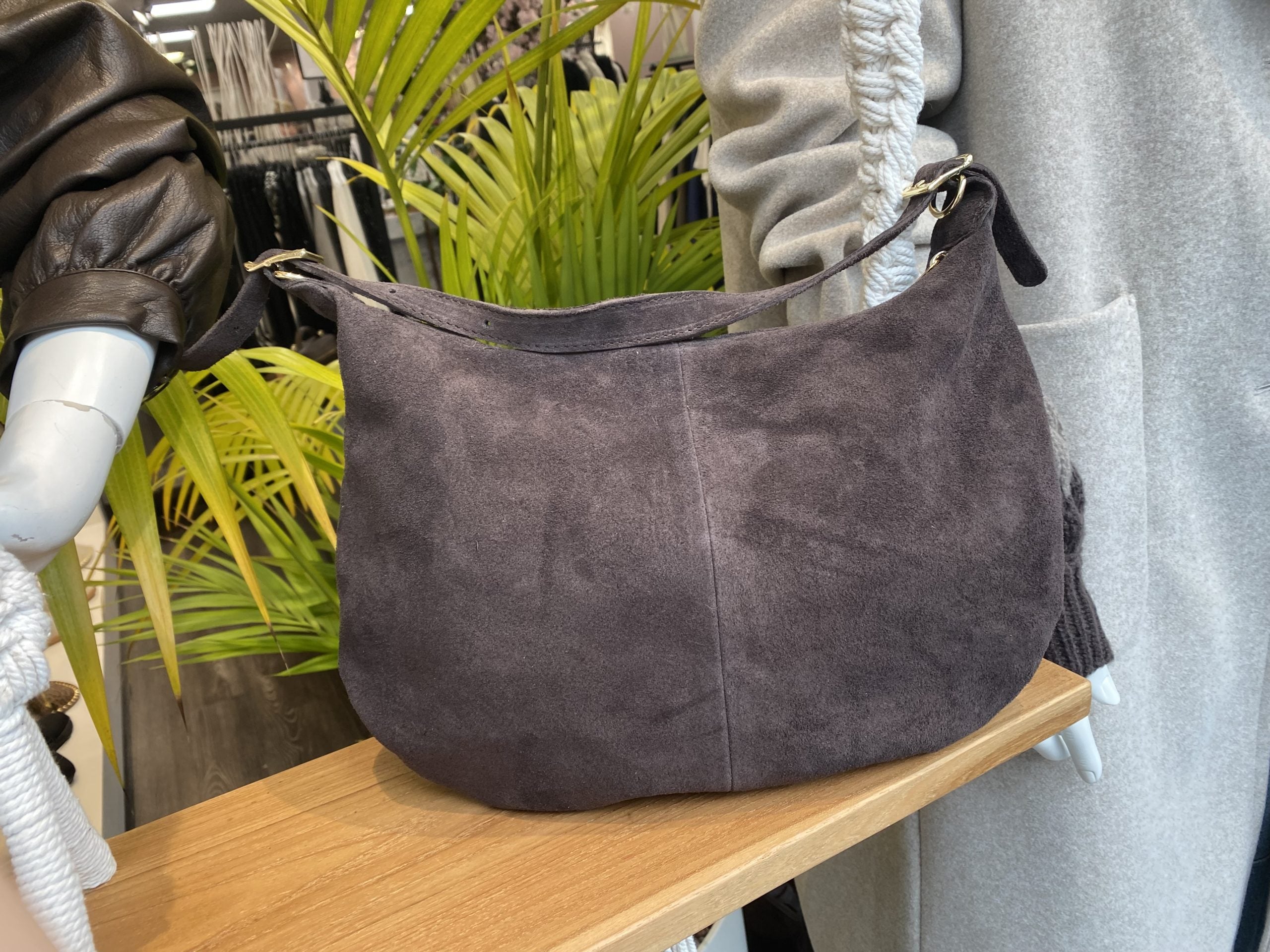 Schoudertas Suede Studs Brown/Goud T368