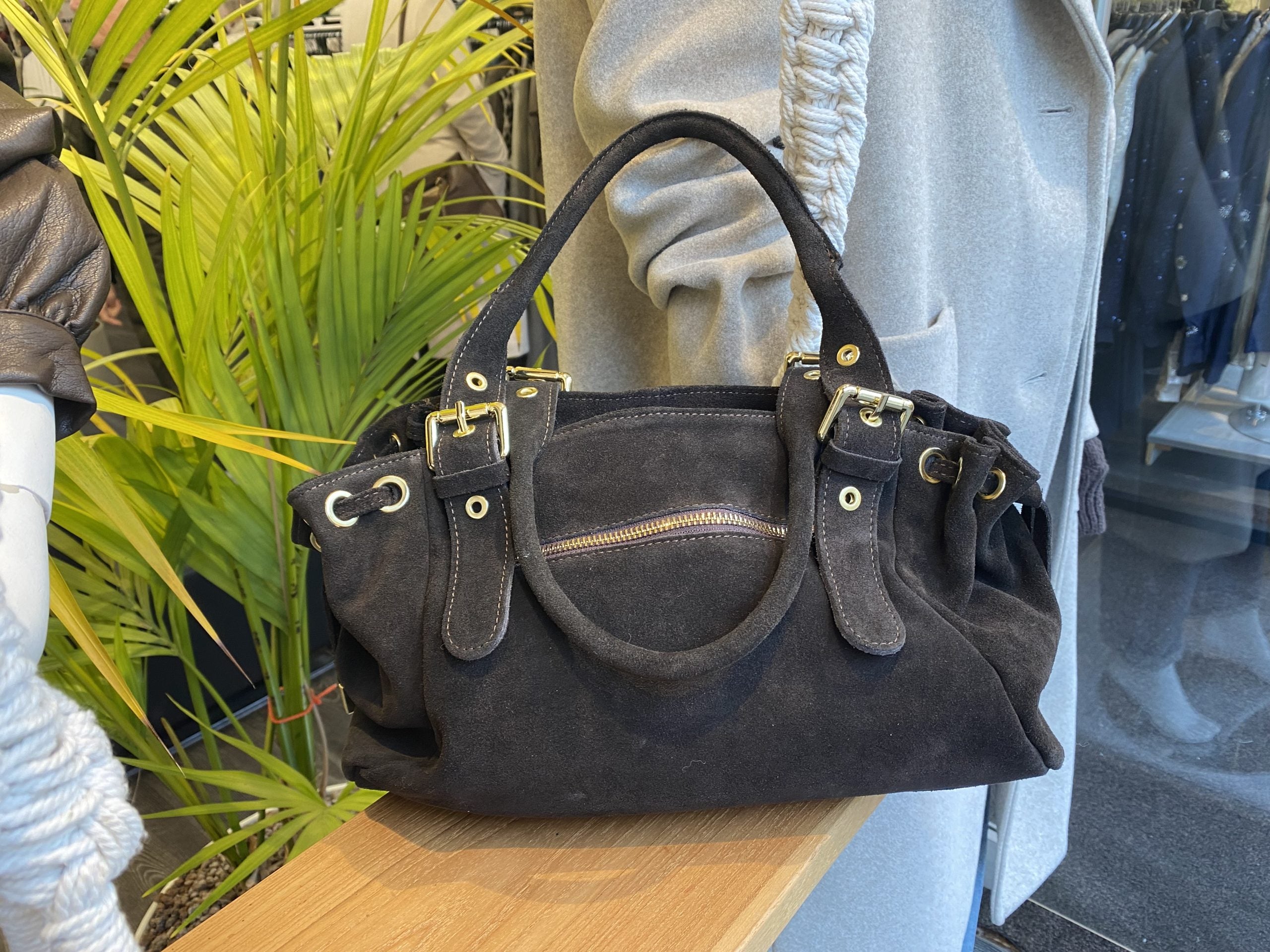 Shopper Tas Suede Gesp Dark Brown/Goud T371