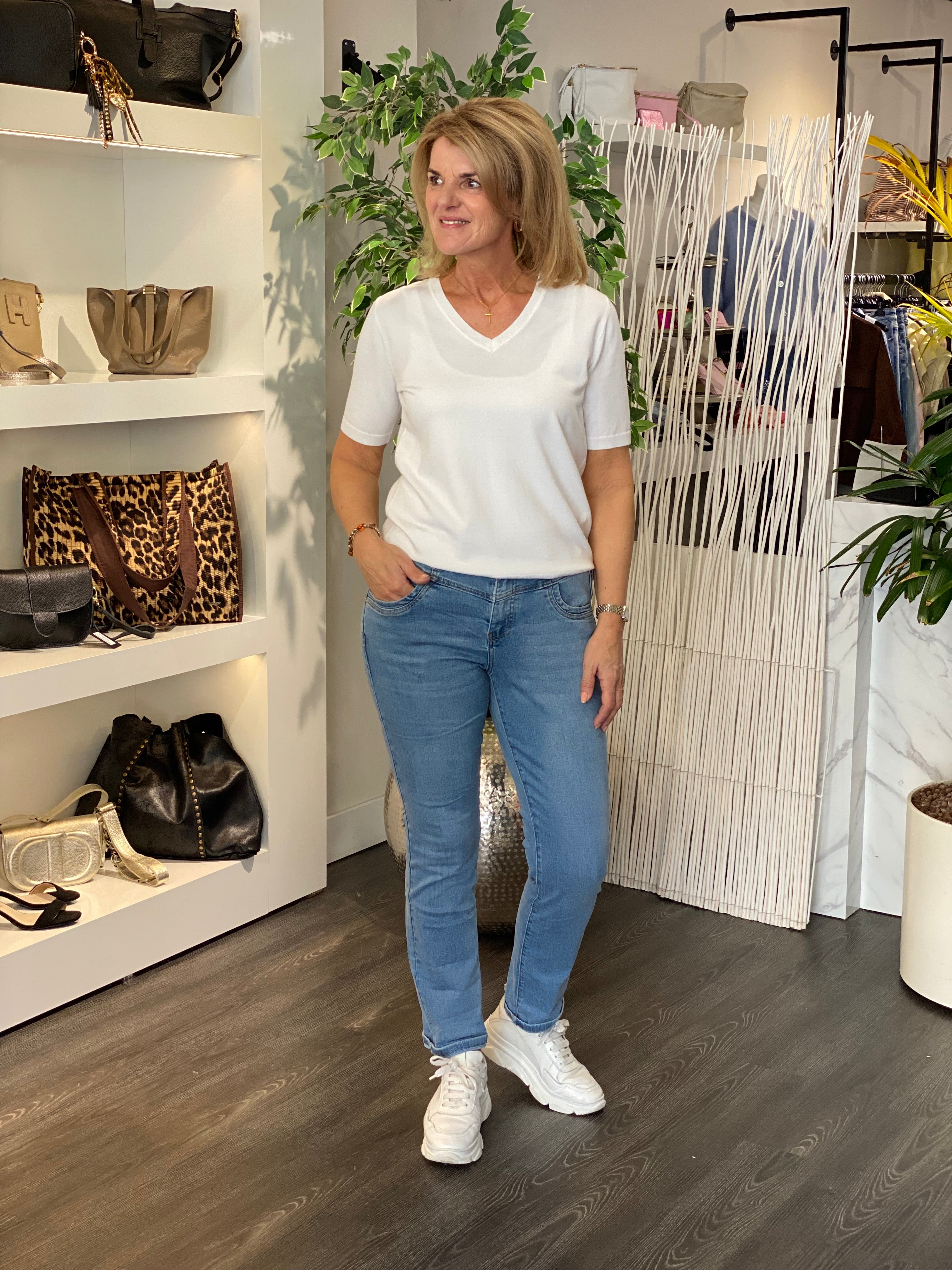 Red Button Relax Denim Broek stone used