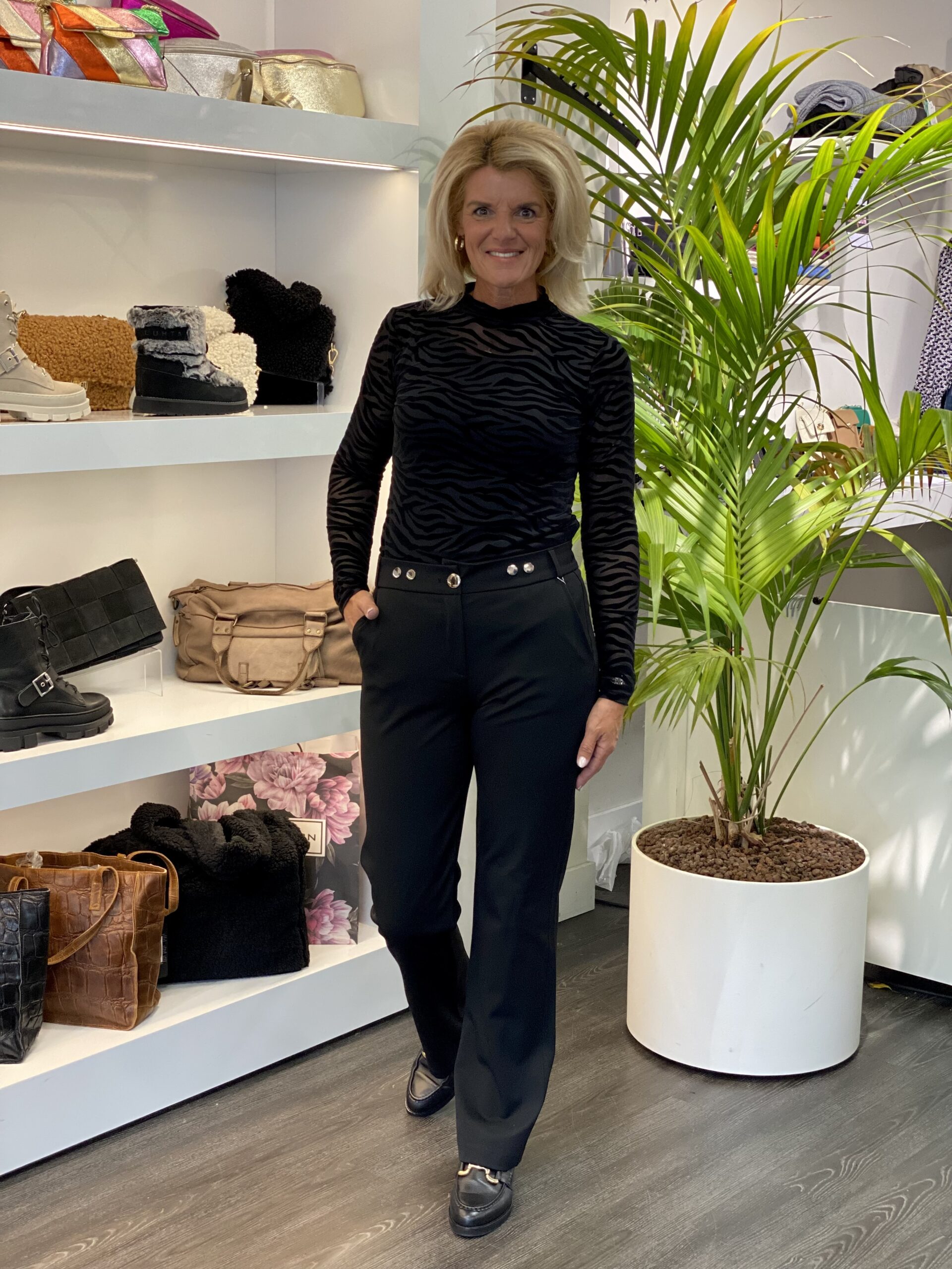 Freequent Iska Top zwart zebra