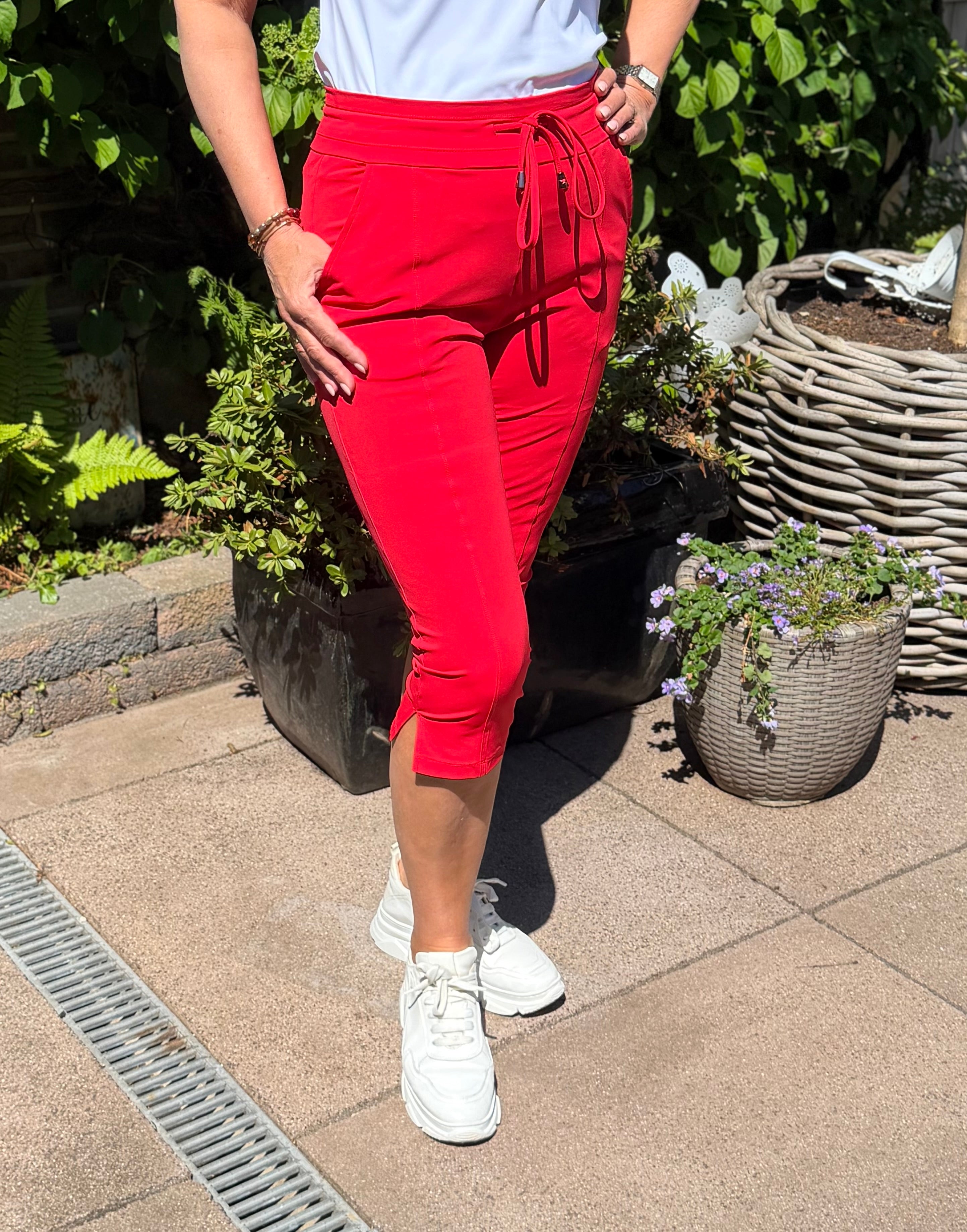Mi Piace Travel Capri Broek Split 202820 rood