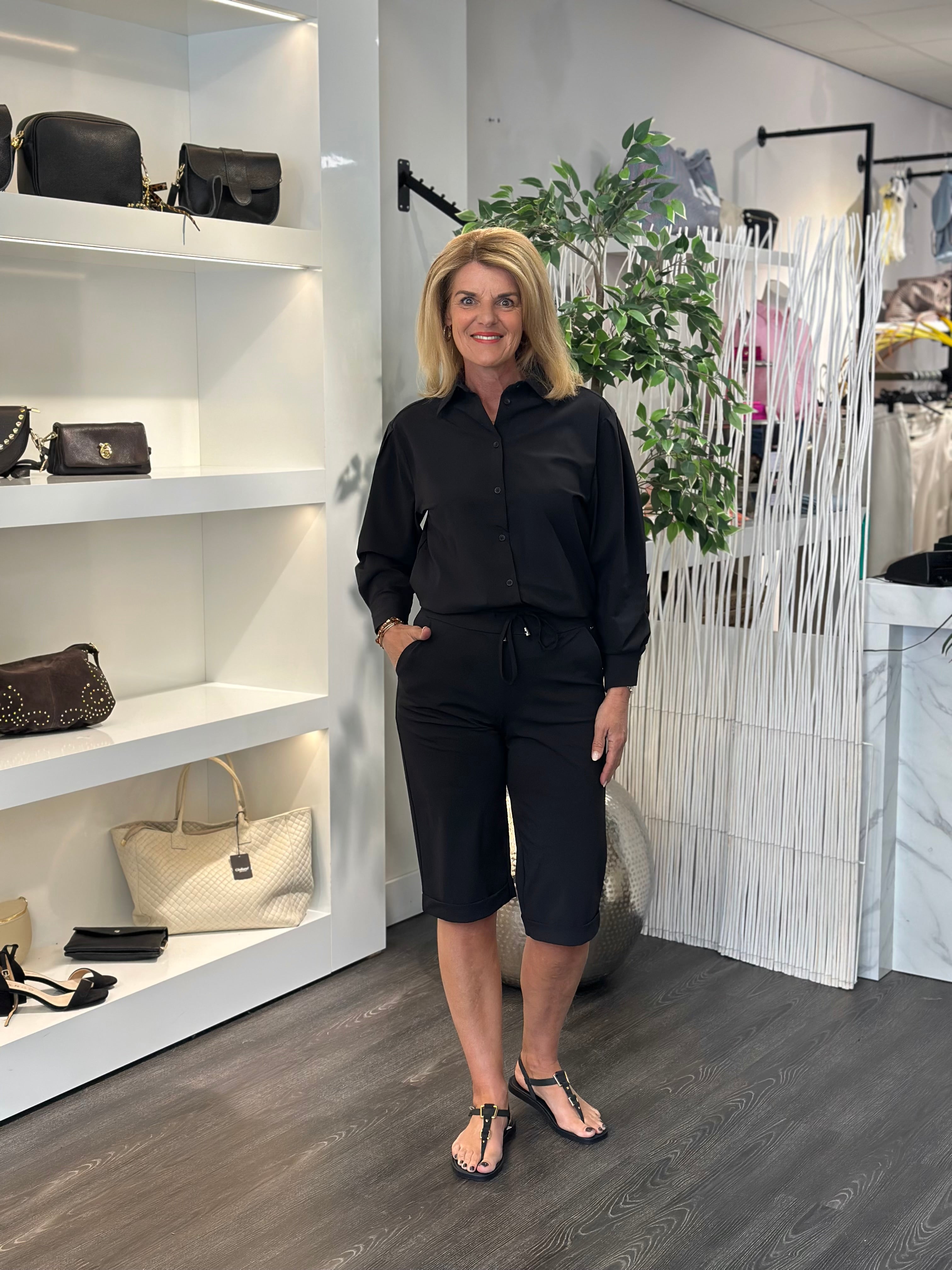 Mi Piace Travelstof Oversized Blouse 202524 zwart