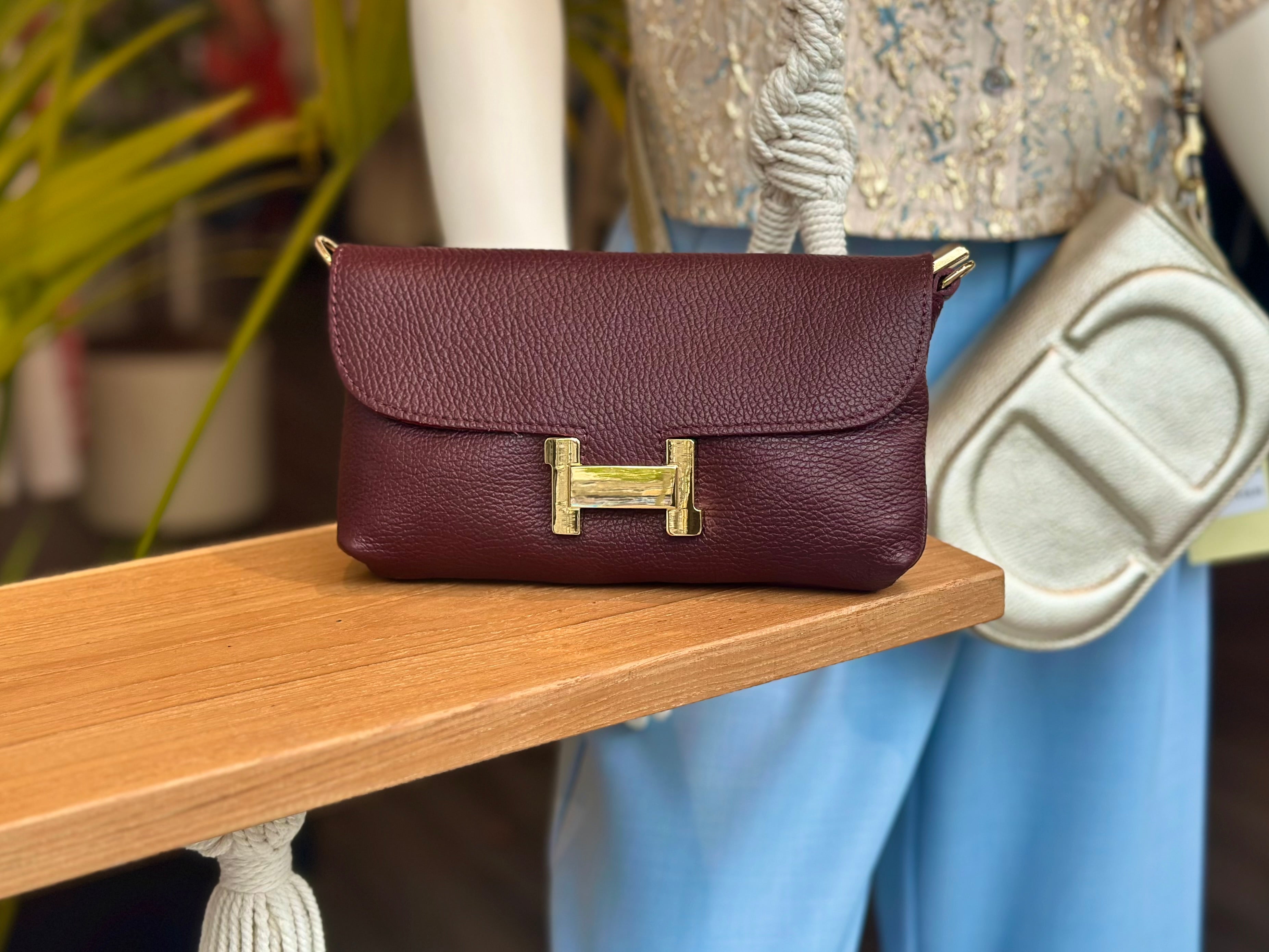 Hilary Clutch Tas Classic Grain T224 burgundy