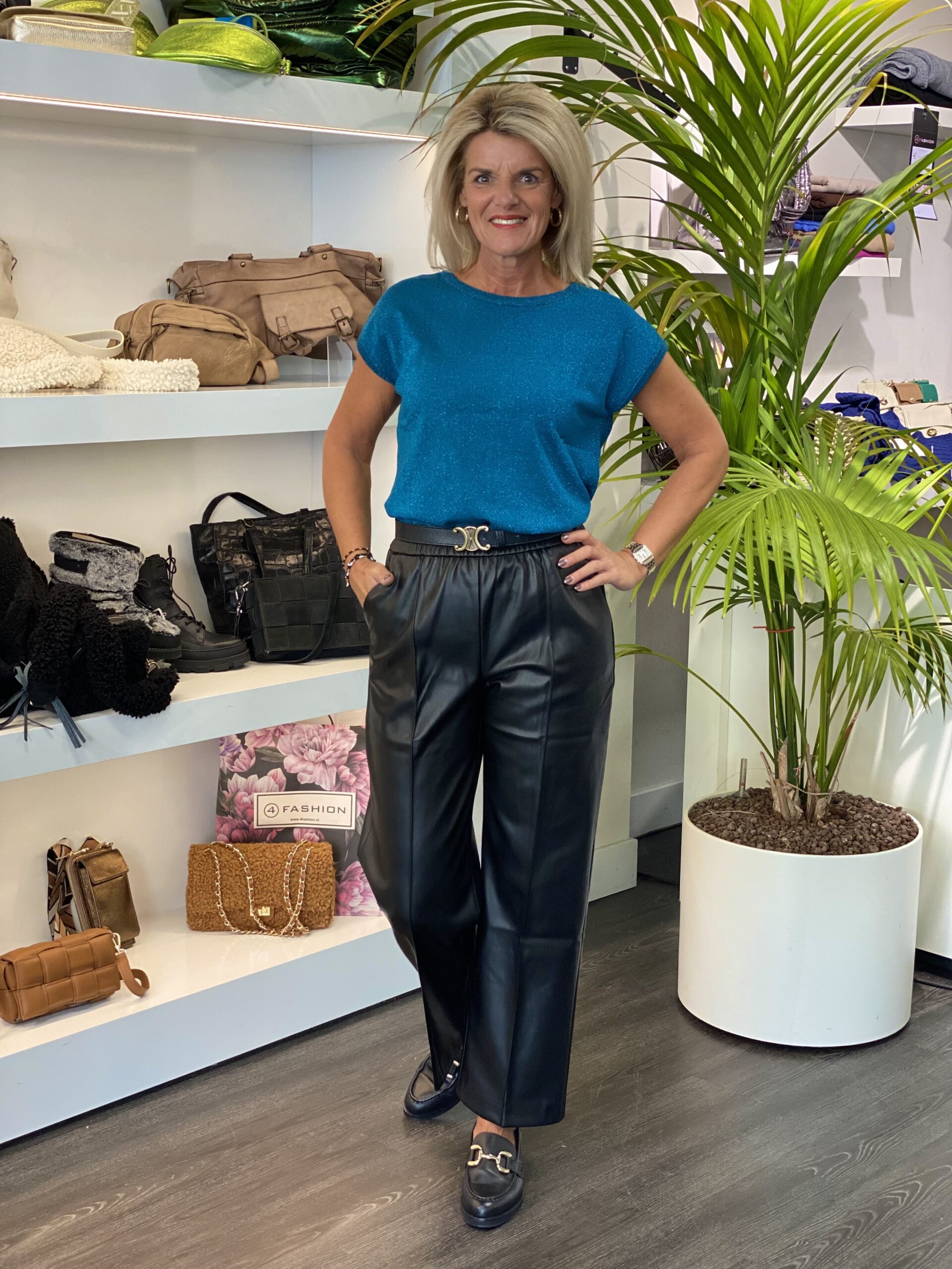 Peppercorn Remi Top ocean depths metallic