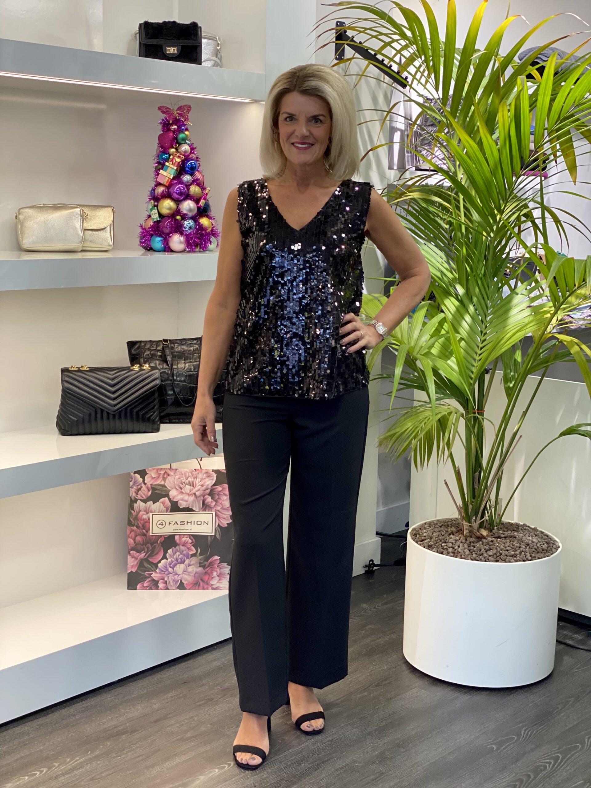 Freequent Vali Glitter Top zwart