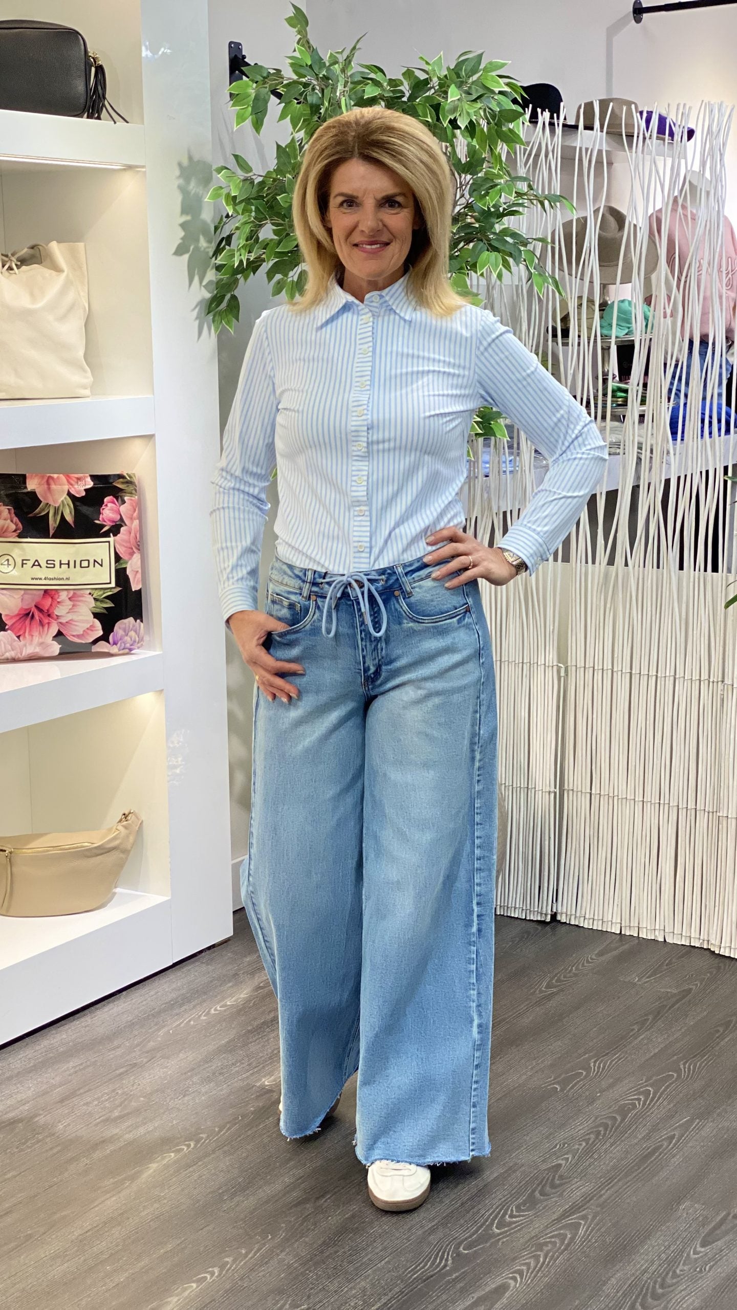 Mi Piace Travelstof blouse 60840 lichtblauw off white streep