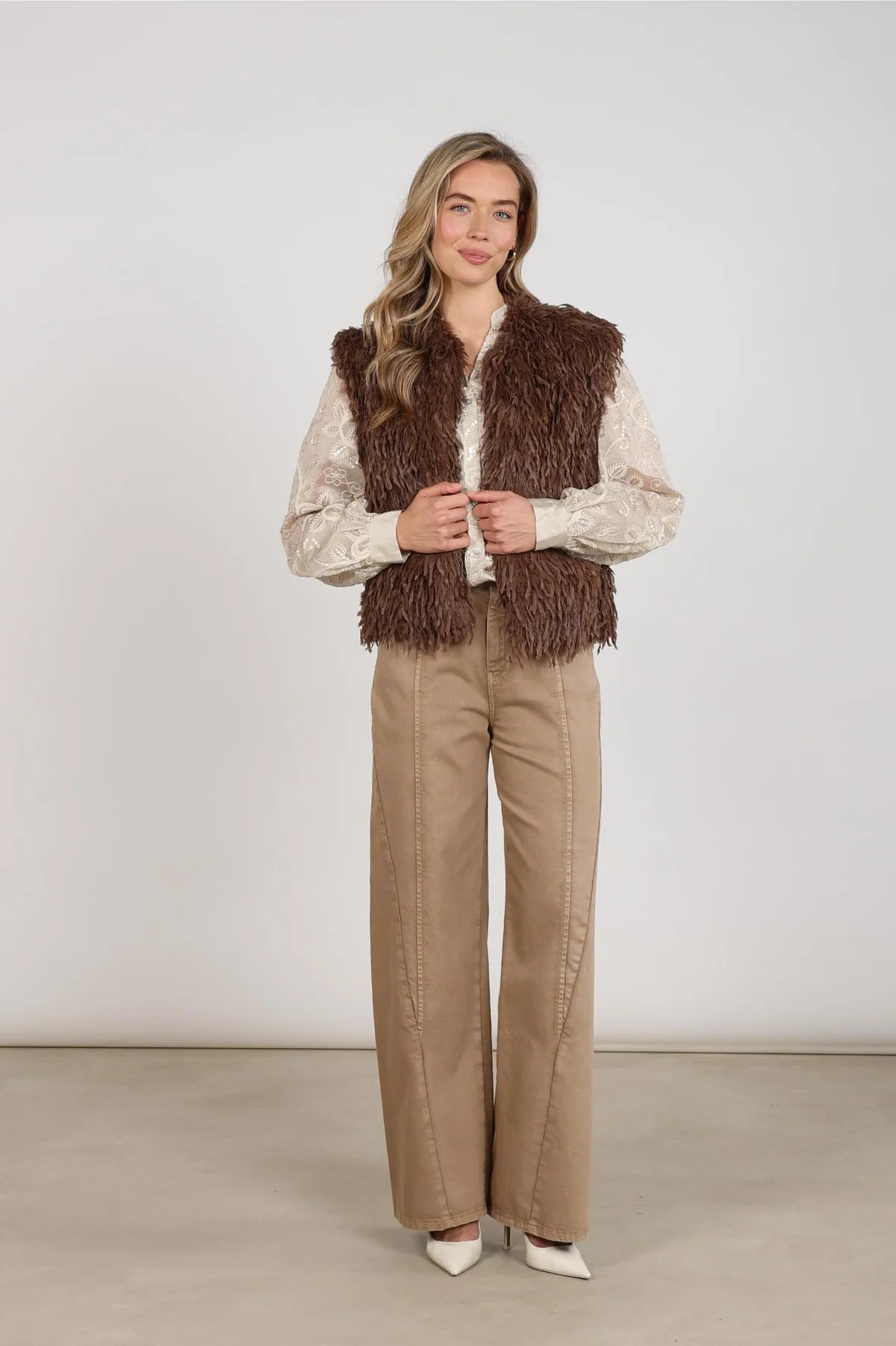 Nukus Mila Gilet Feather taupe