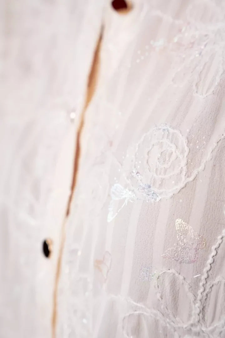 ICNK Amsterdam Job Blouse Cordella Butterfly Print offwhite