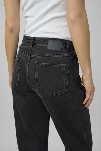 My Essential Wardrobe Louis 139 High Wide Broek L34 black retro wash