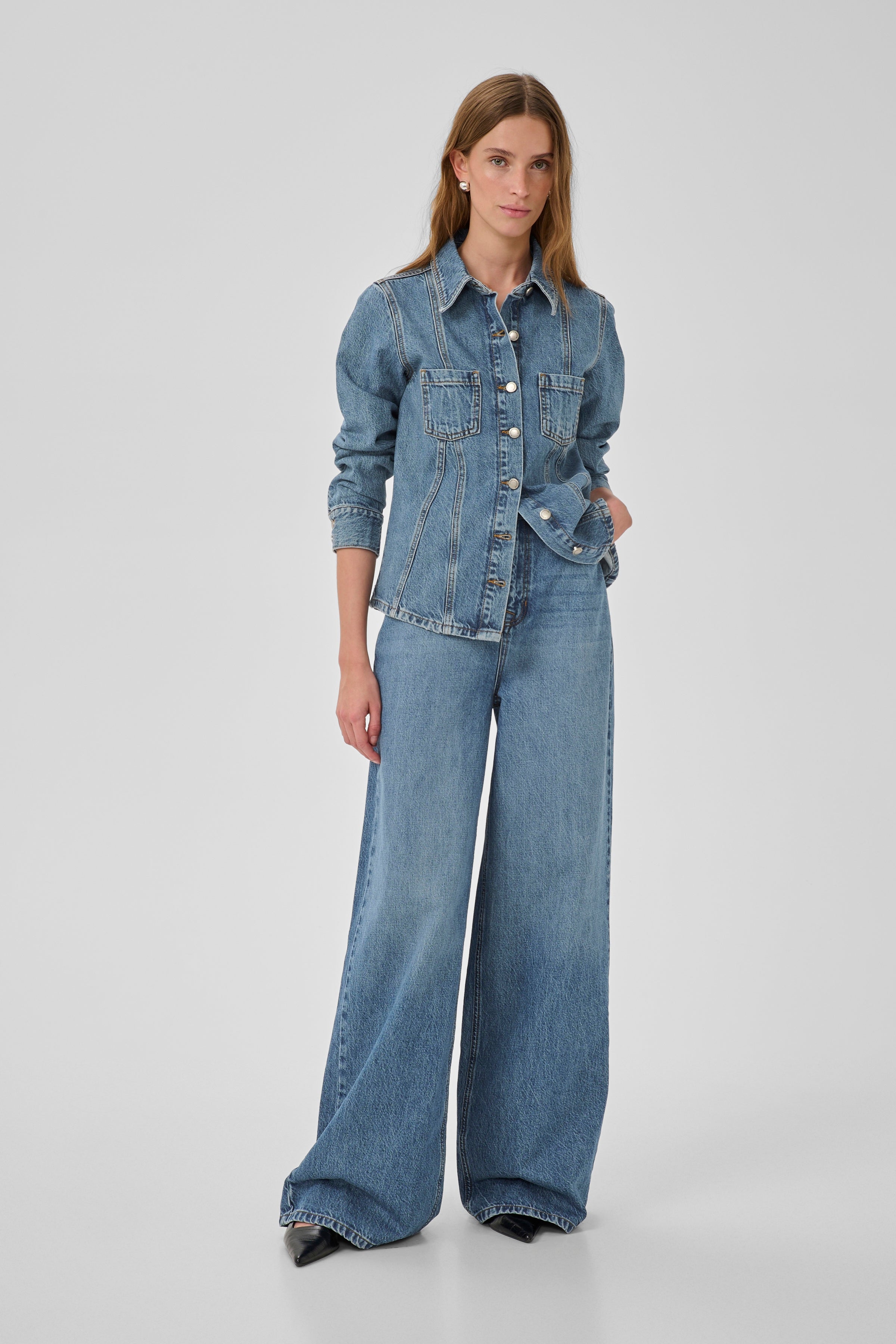 My Essential Wardrobe Jessie 174 Low Crotch X Wide L31 medium blue vintage wash