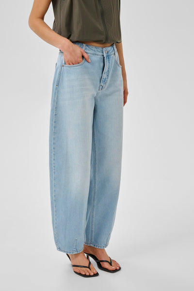 My Essential Wardrobe Lucy 139 Loose Barrel Broek baby blue wash