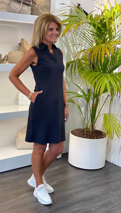 Mi Piace Travelstof Mouwloze Jurk Tuniek Recht Model 202443 zwart