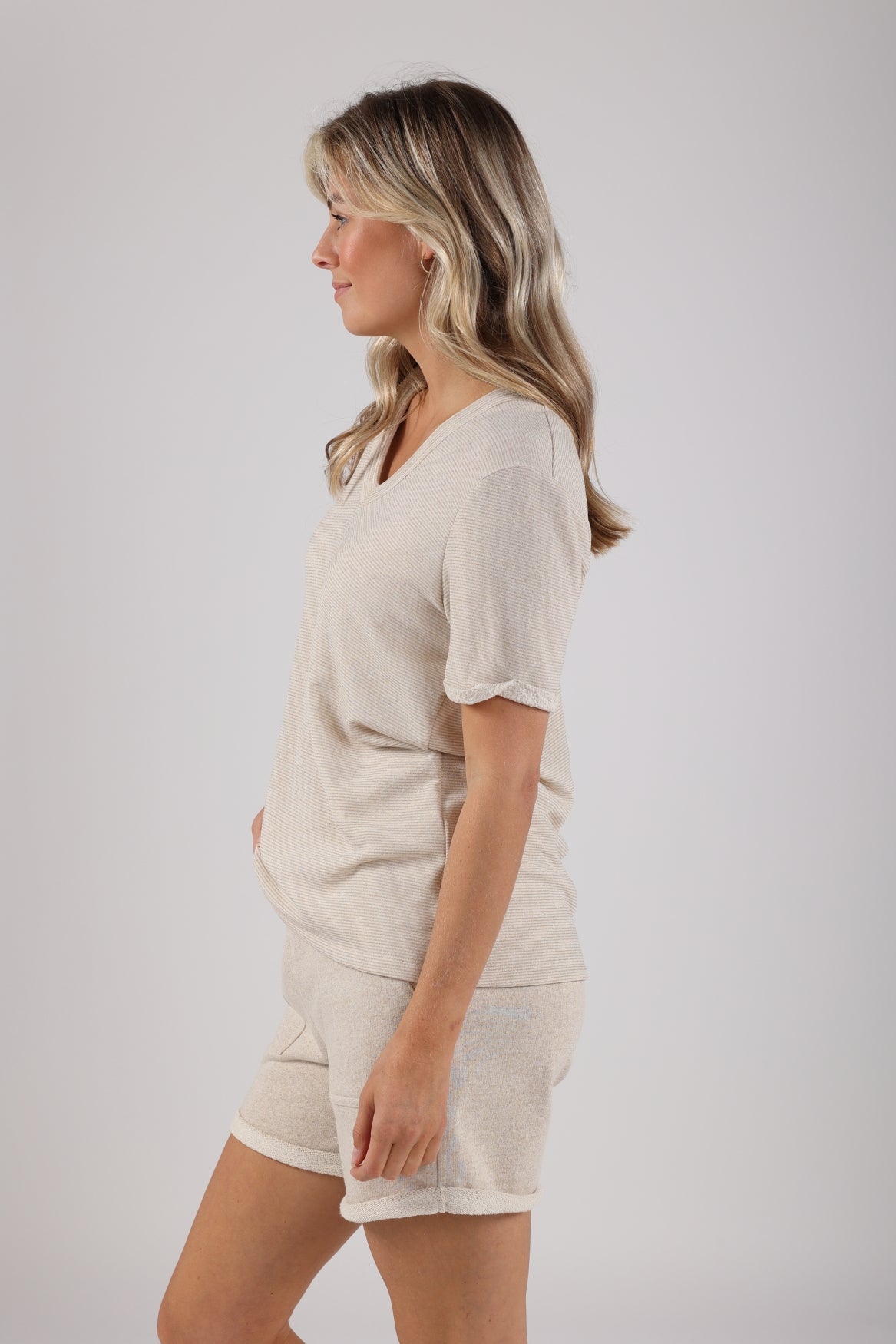 Nukus Secc Top Vneck offwhite goud