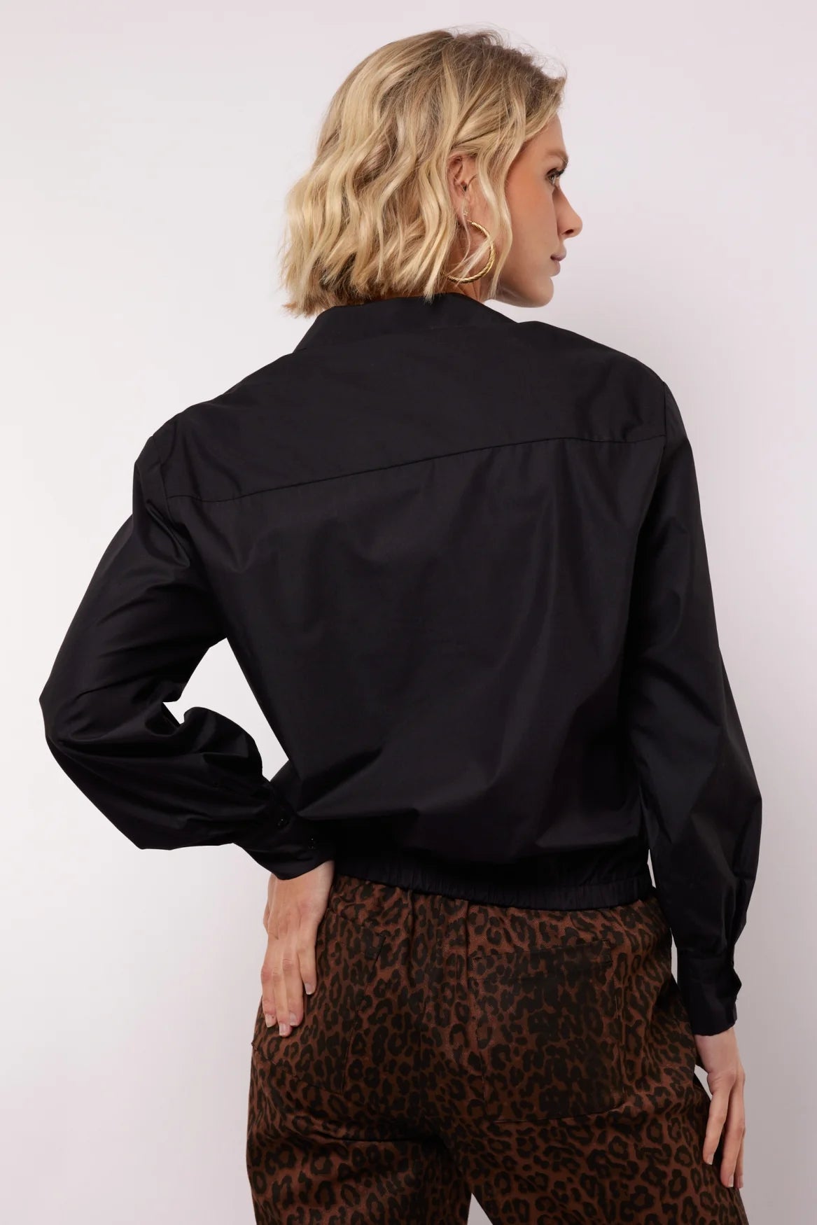 Fluresk Thesia Blouse zwart