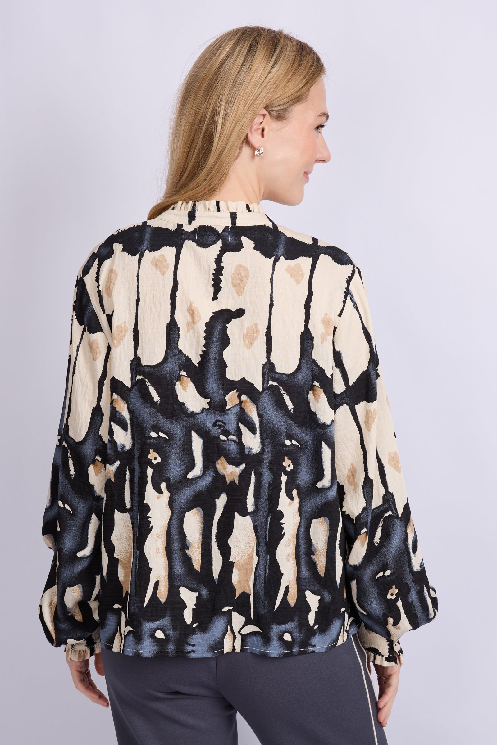 C&S Lara Blouse sand / light jeans blue