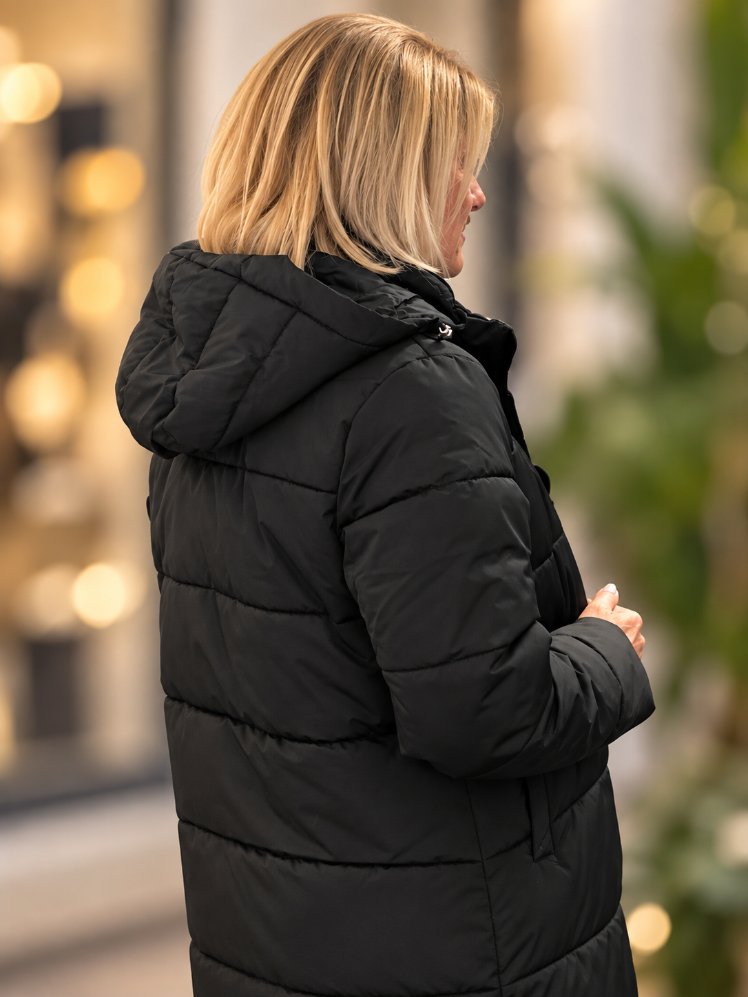 Luhta isalmi  Lange Winterjas zwart