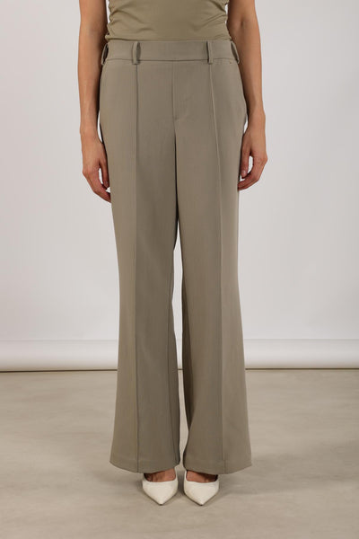 Nukus Jill Broek army