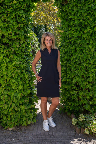 Mi Piace Travelstof Mouwloze Jurk Tuniek Recht Model 202443 zwart