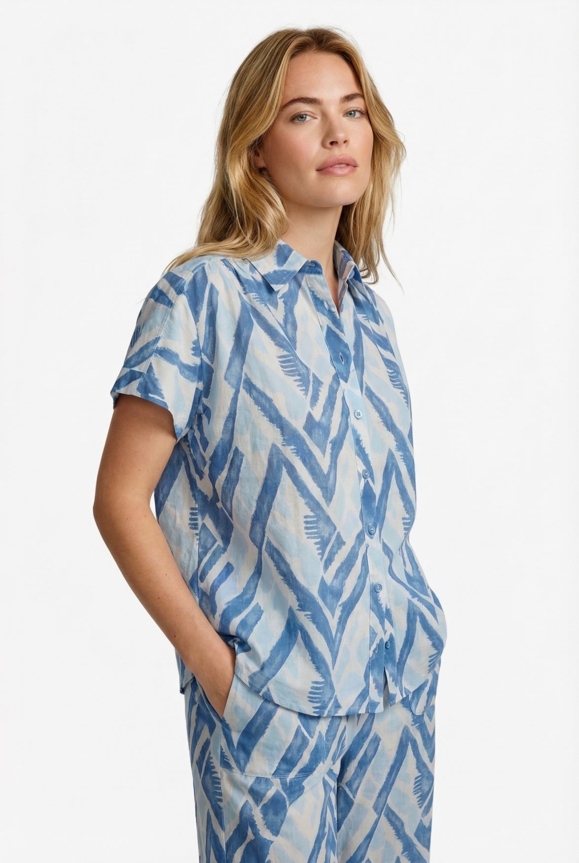 C&S Lene Blouse sand / cornflower blue