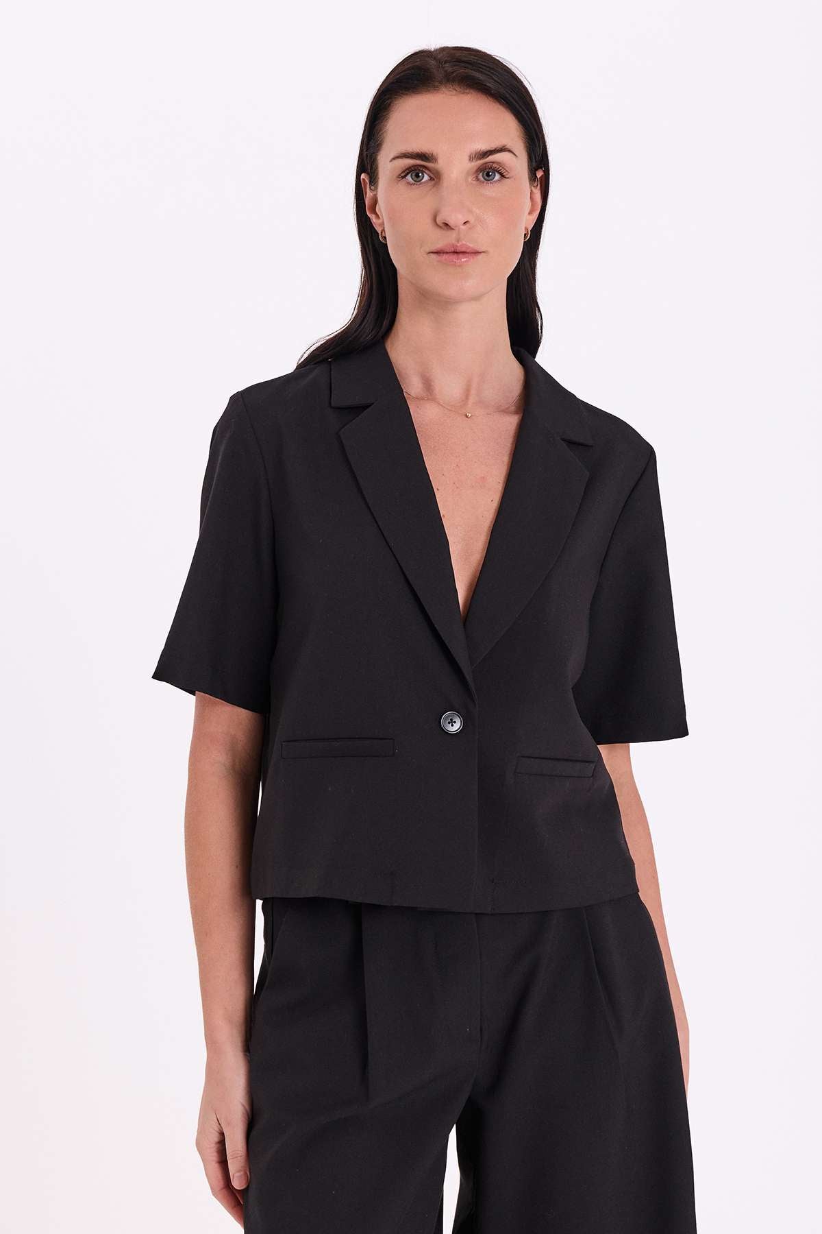 Freequent Maeve Blazer Cropped zwart