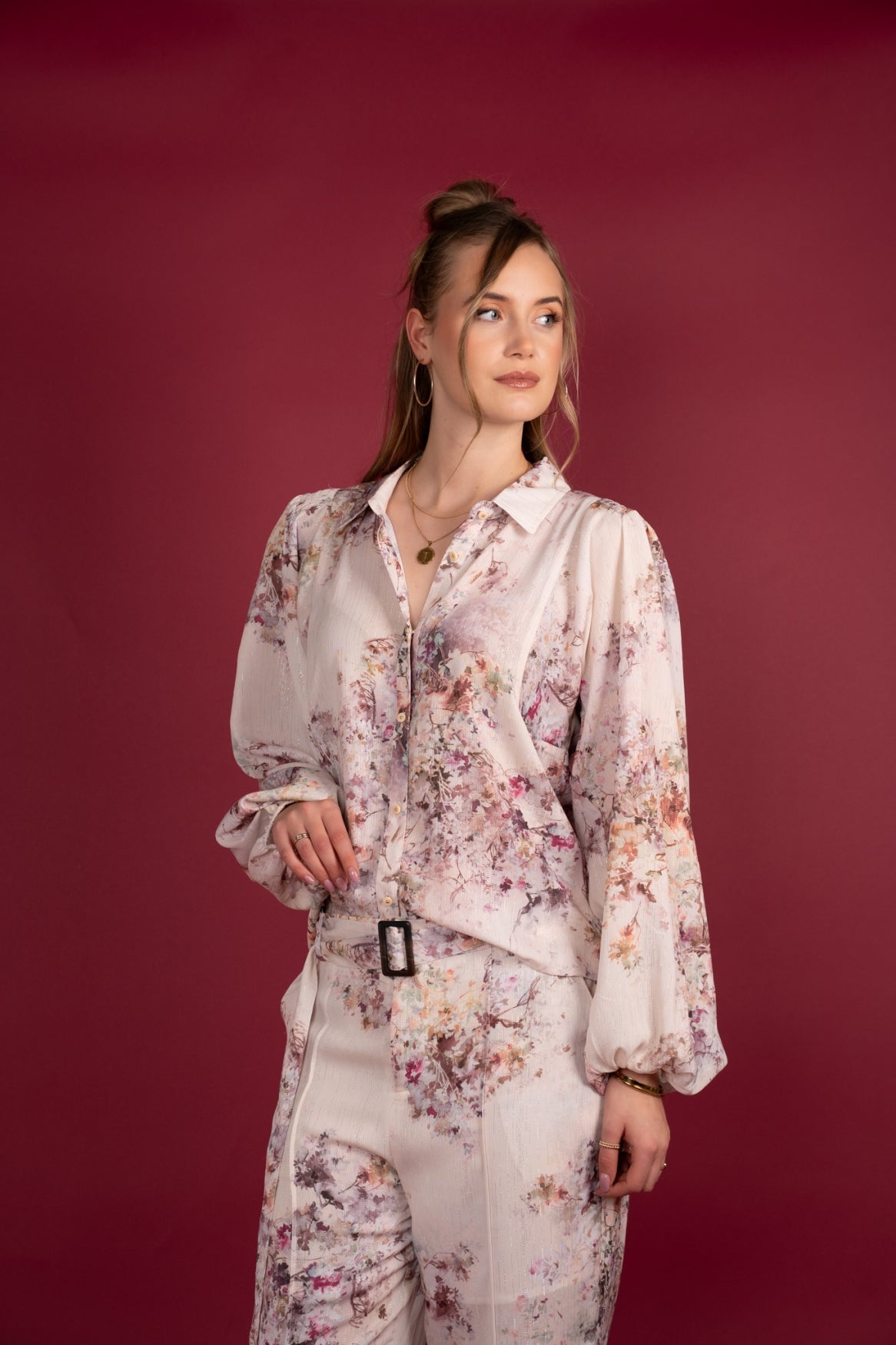 ICNK Amsterdam Job Blouse Flower Lurex colored