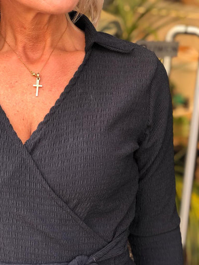 Musthaves by Elja Wikkel Jurk Lang zwart