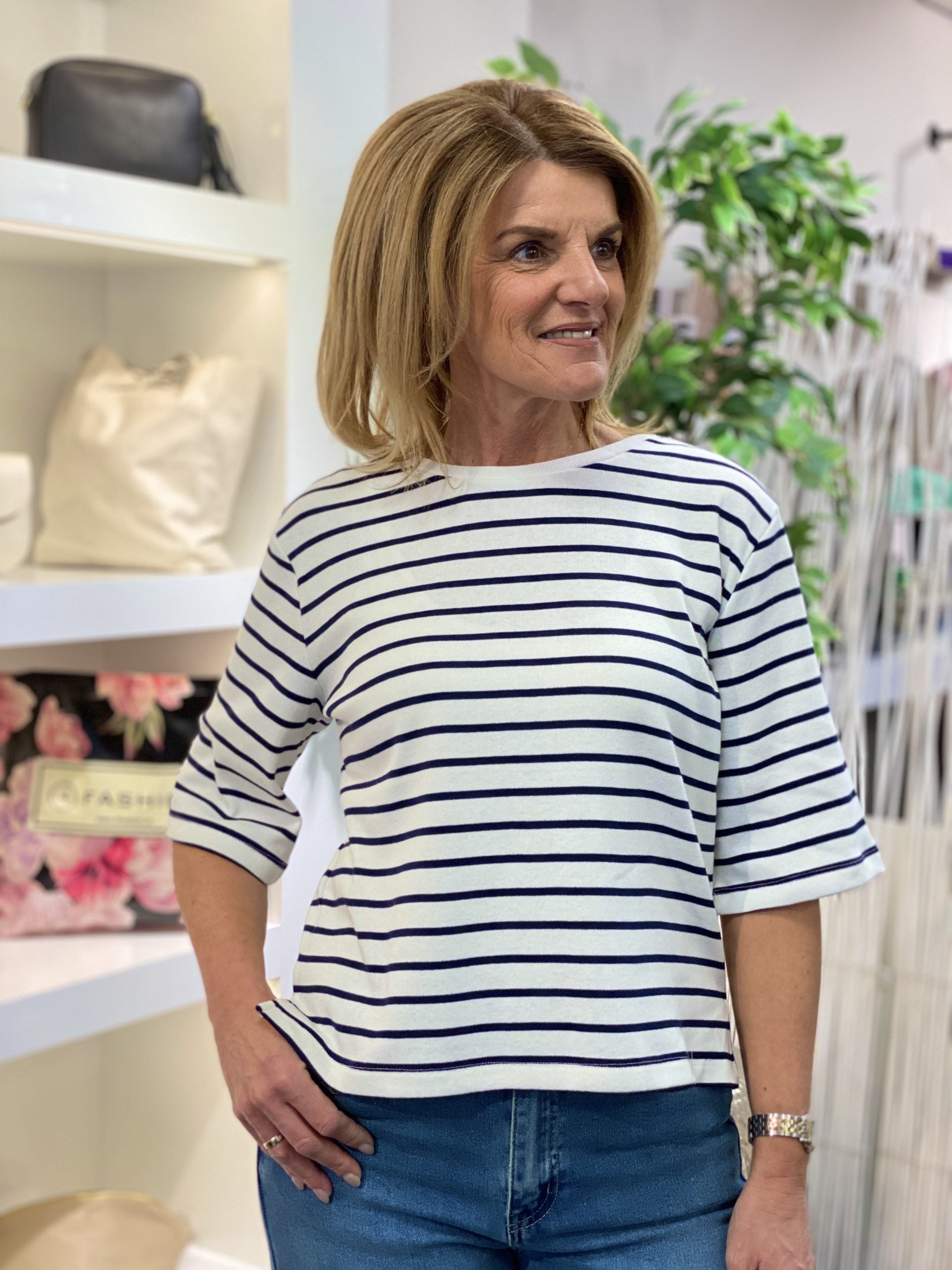 Freequent Mila sweater star off white w. navy donkerblauw