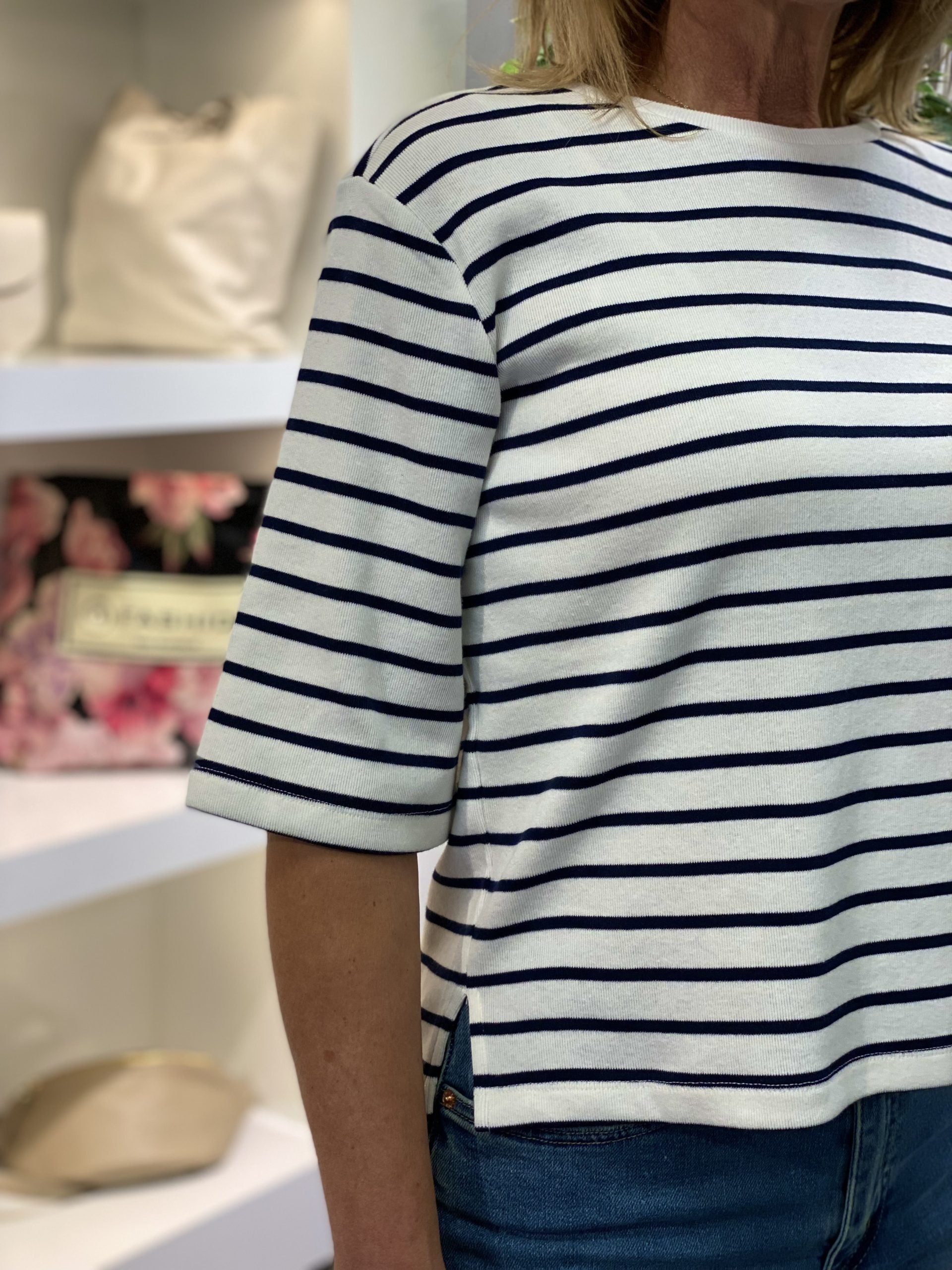 Freequent Mila sweater star off white w. navy donkerblauw