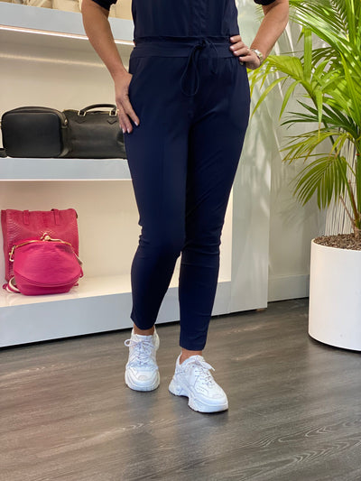 Triple Nine Travelstof Broek Brenda 2101 donkerblauw