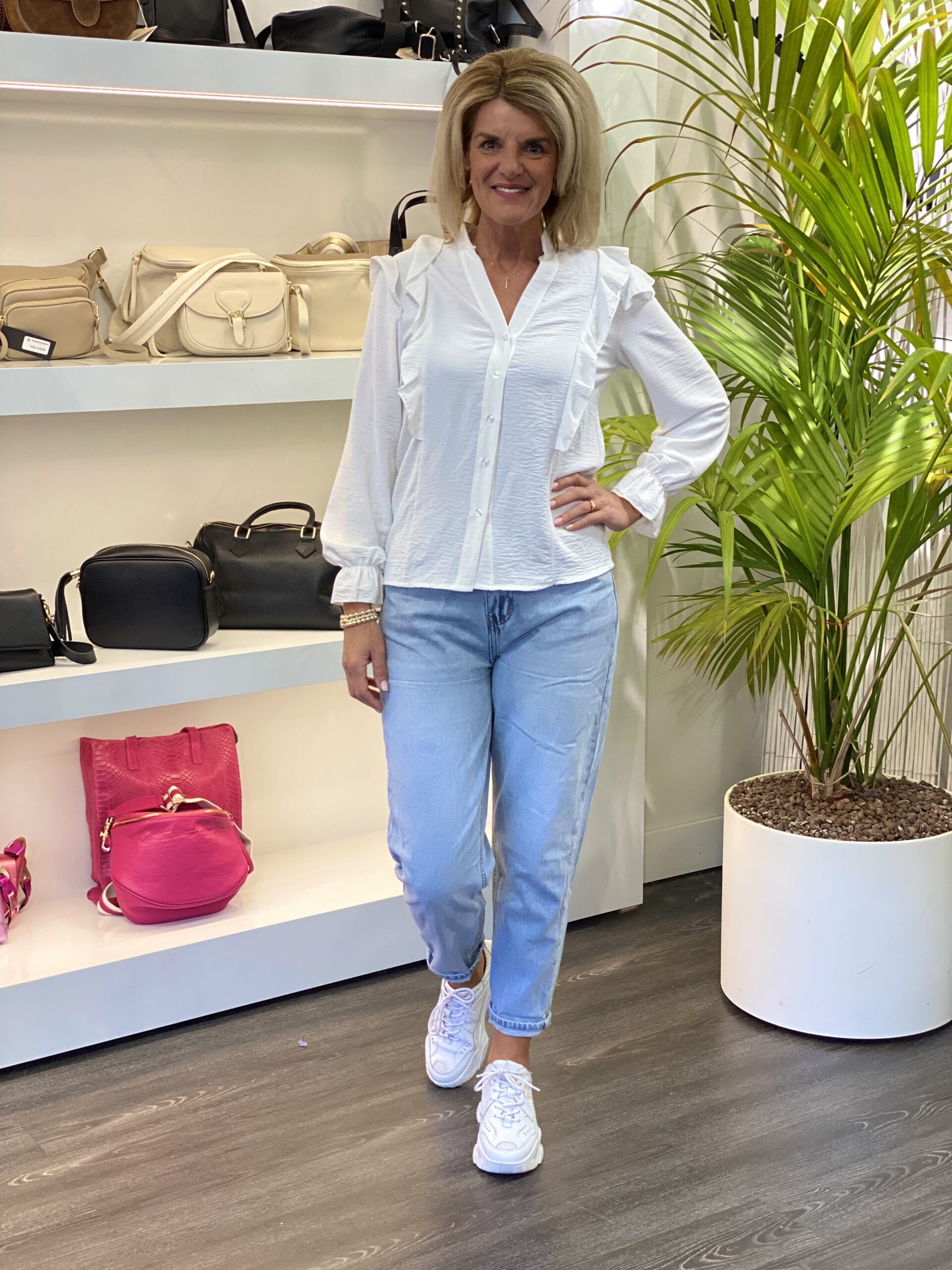 Azzurro Blouse met Roezels wit 0239