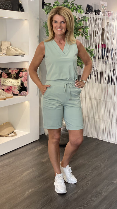 Mi Piace Travelstof Mouwloze Top lilypad groen 202425