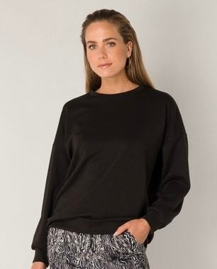 Ivy Beau / Essy Esmay Sweater zwart
