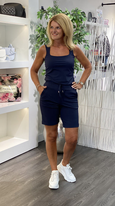 Mi Piace Travelstof Mouwloze Top Vierkante Hals donkerblauw 202610