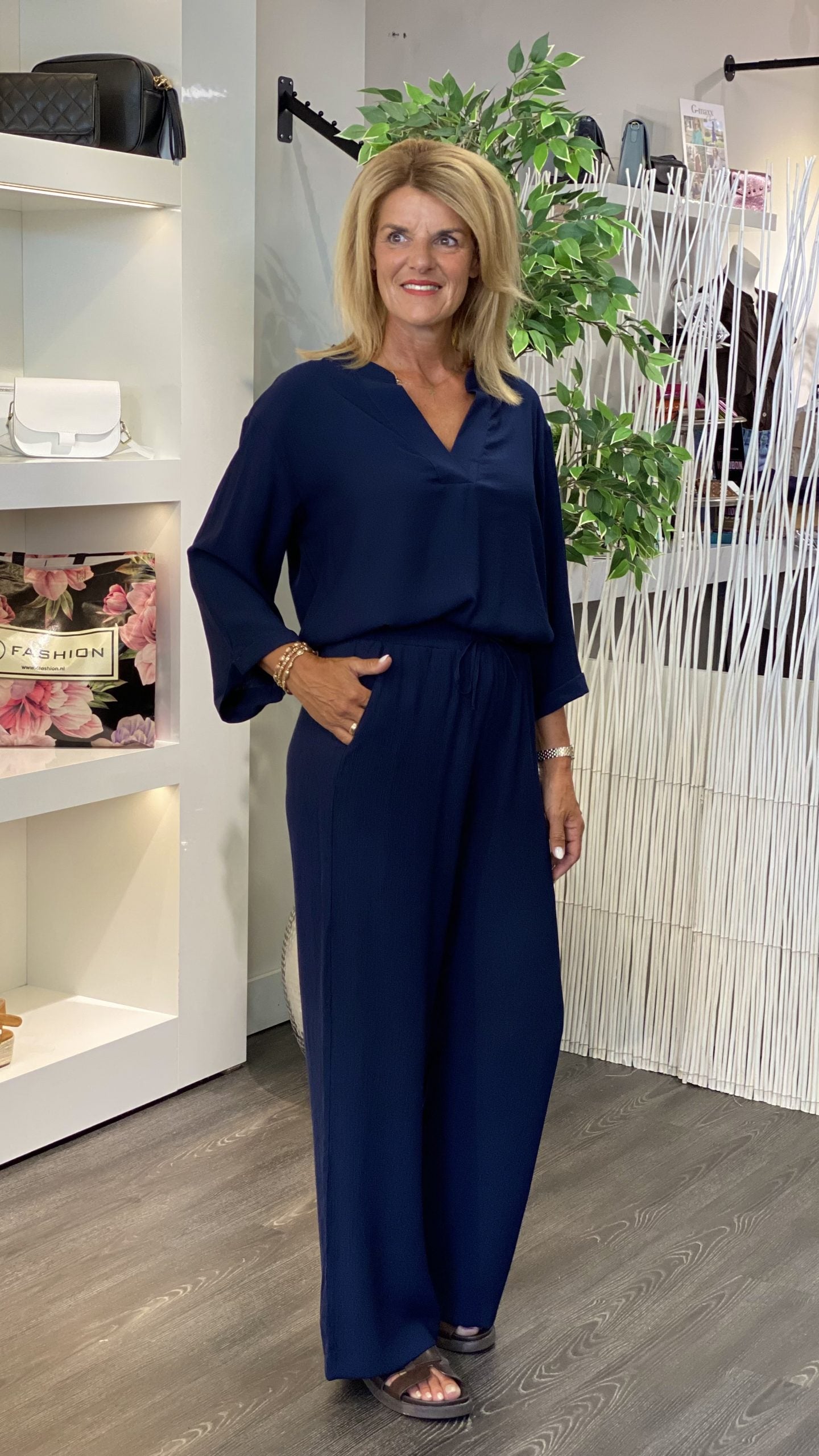 Freequent Laguna Top salute