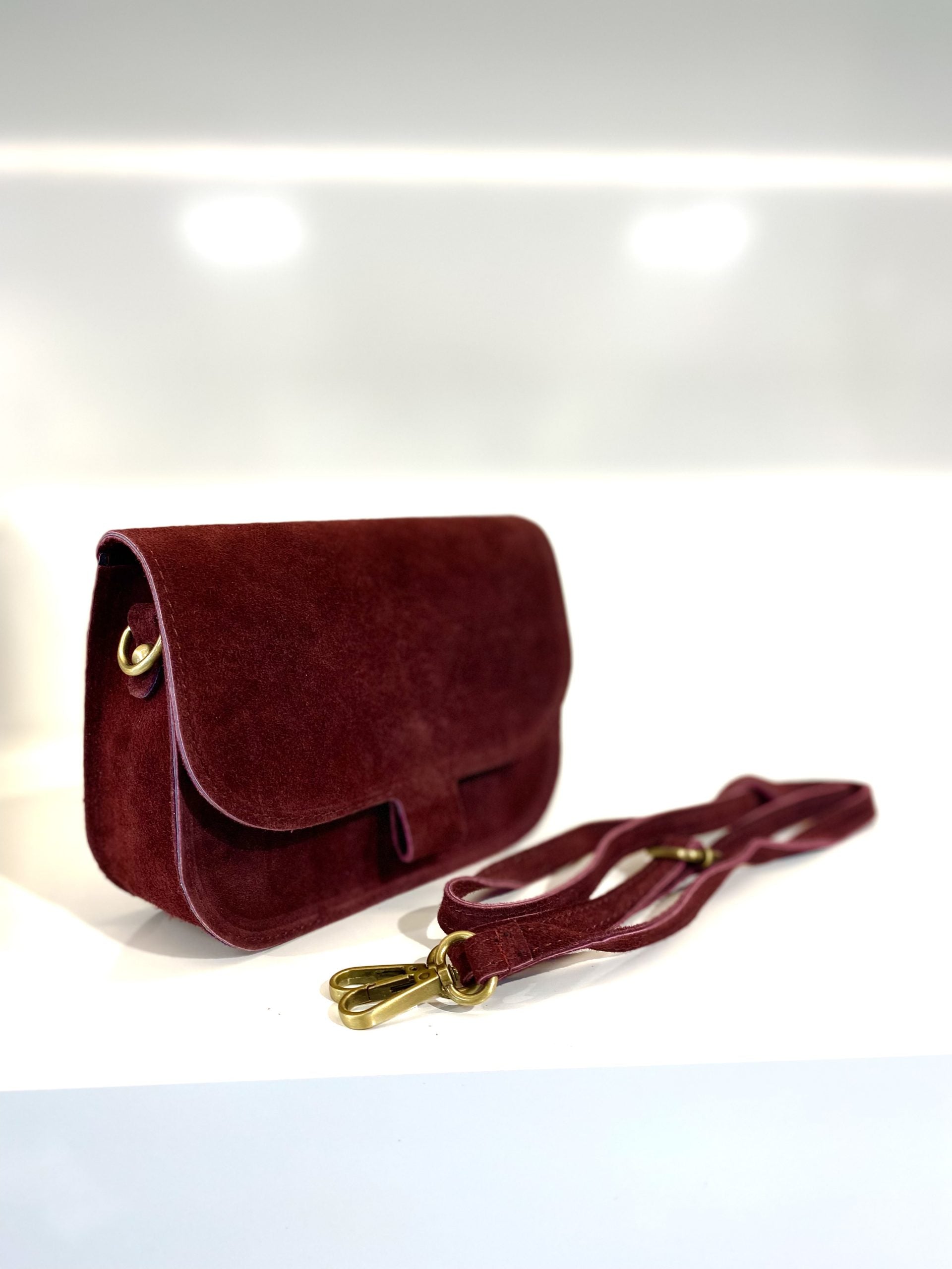 Flora Tas Suede Burgundy 58 T222